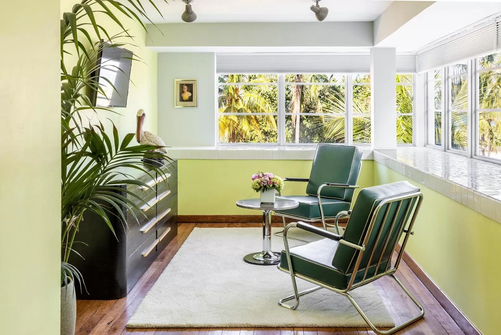 Seating area in Pelican Hotel