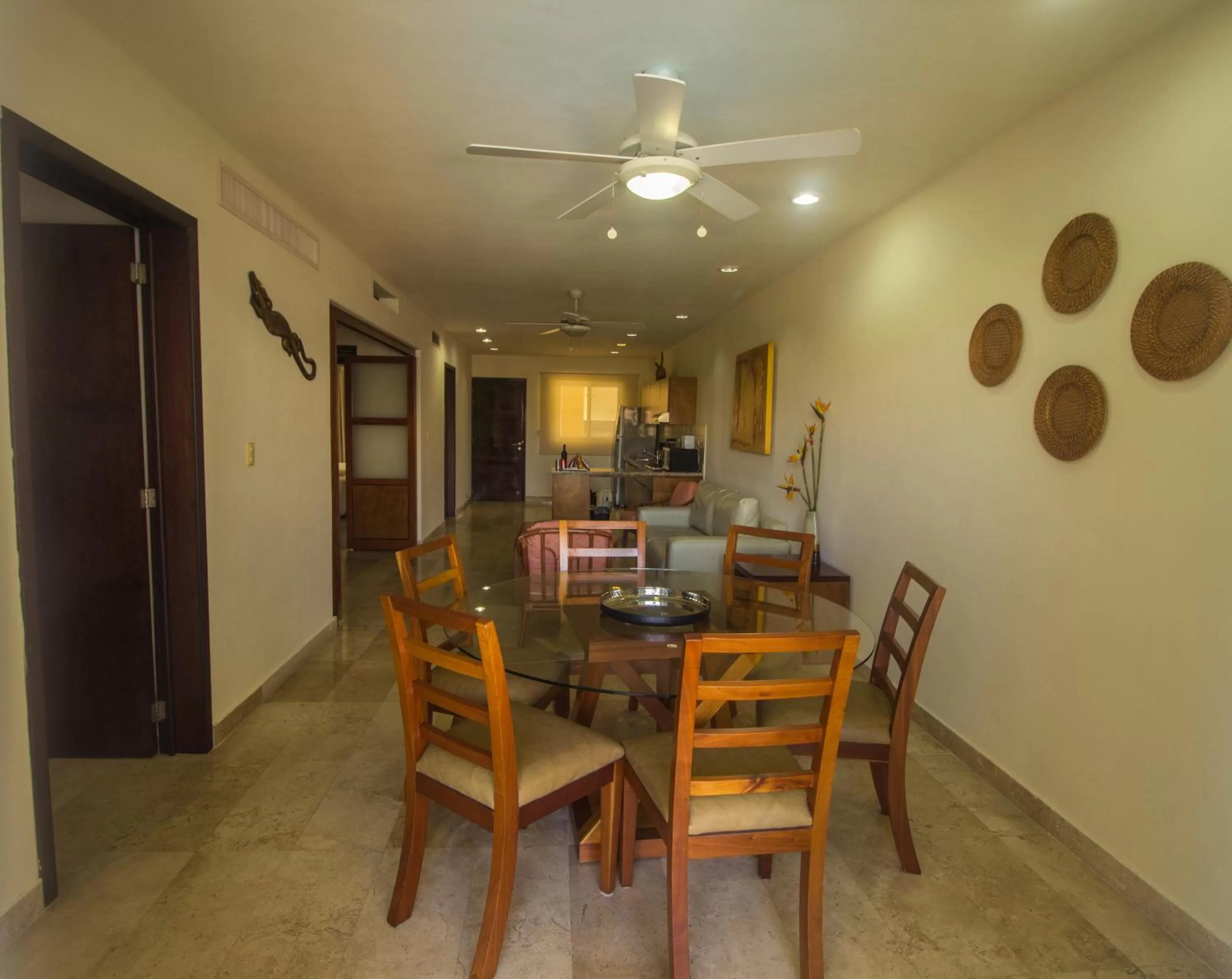 Dining area in Coral Maya Stay Suites