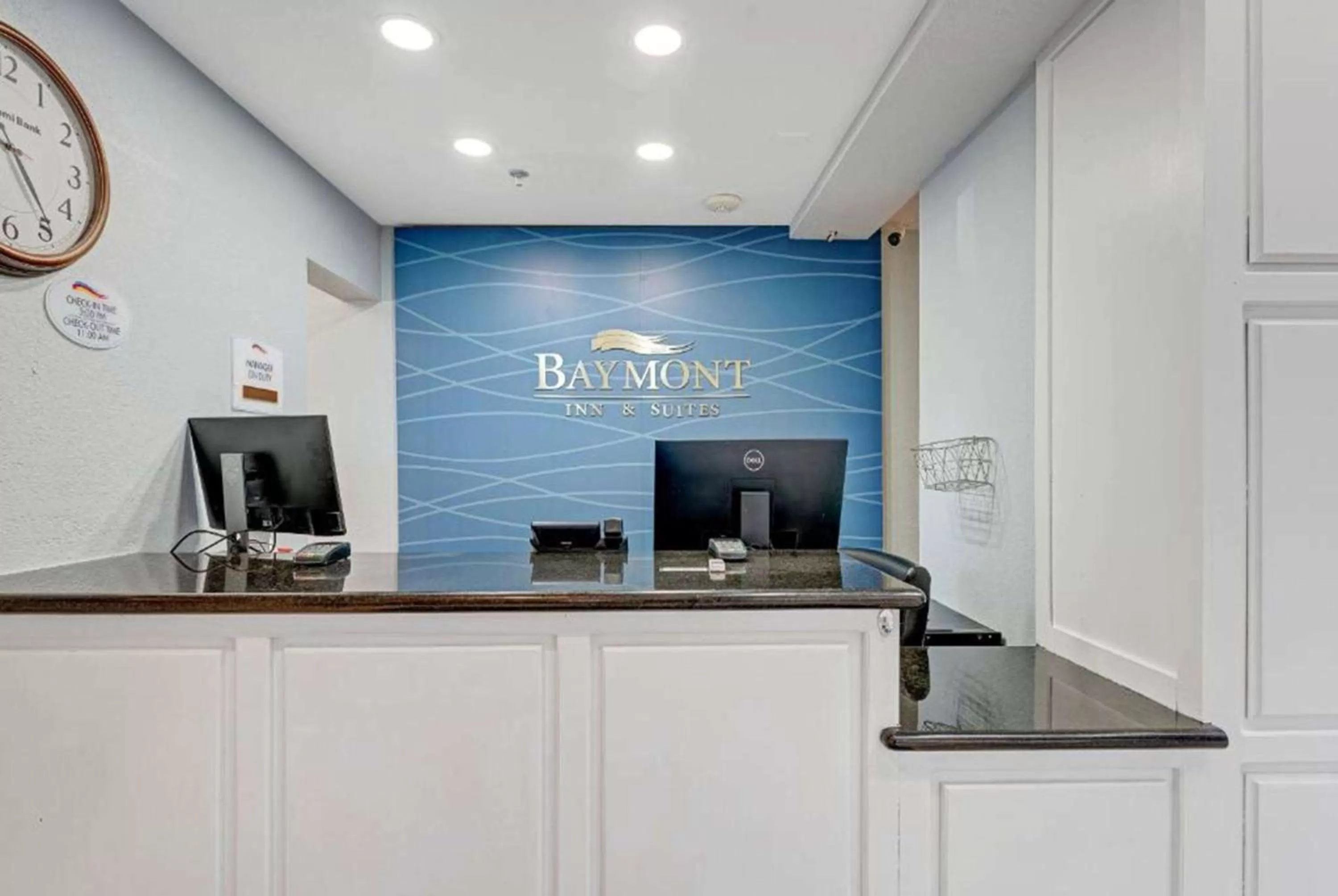 Lobby or reception in Baymont by Wyndham Salida