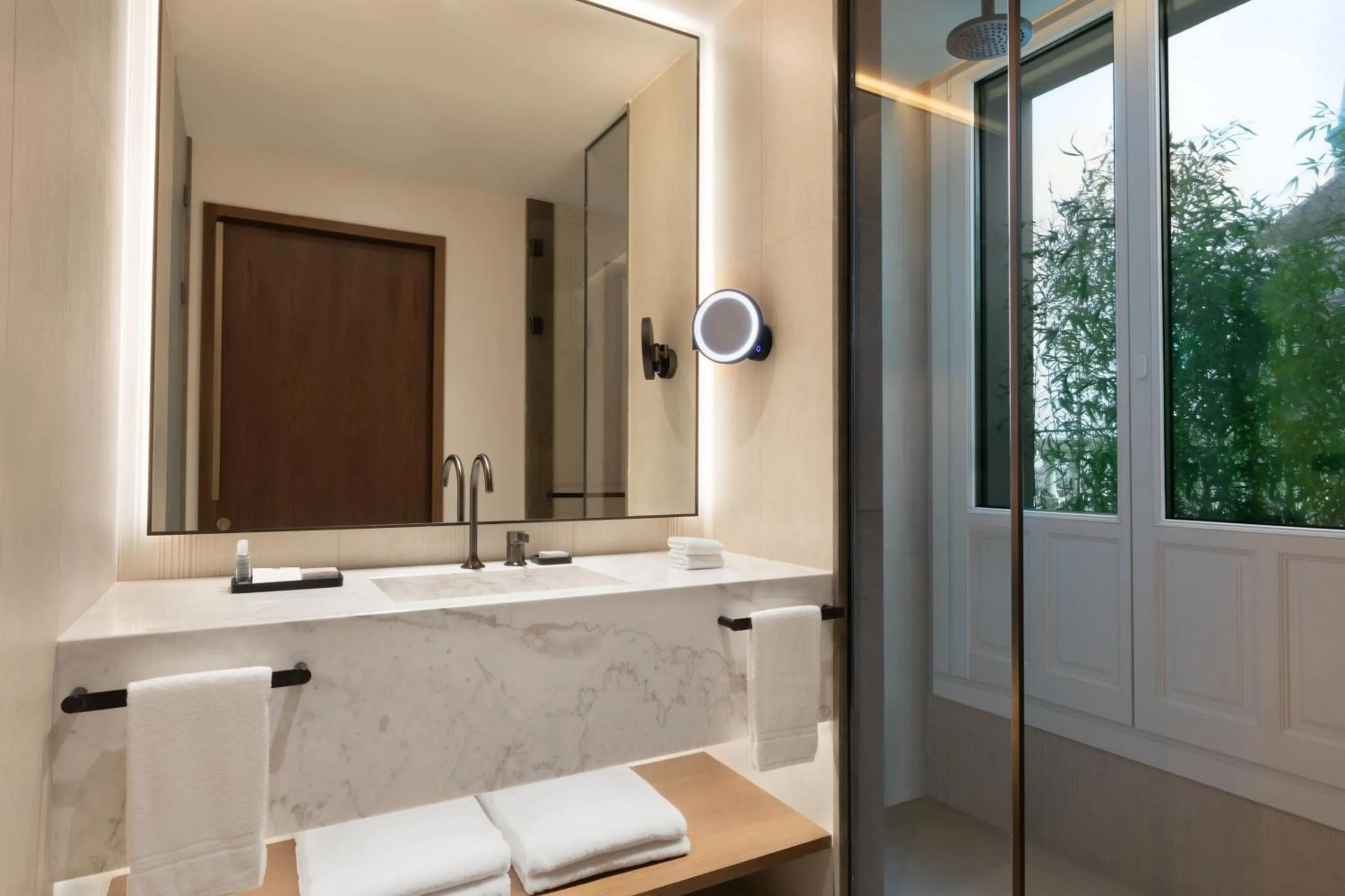 Bathroom in JW Marriott Hotel Madrid