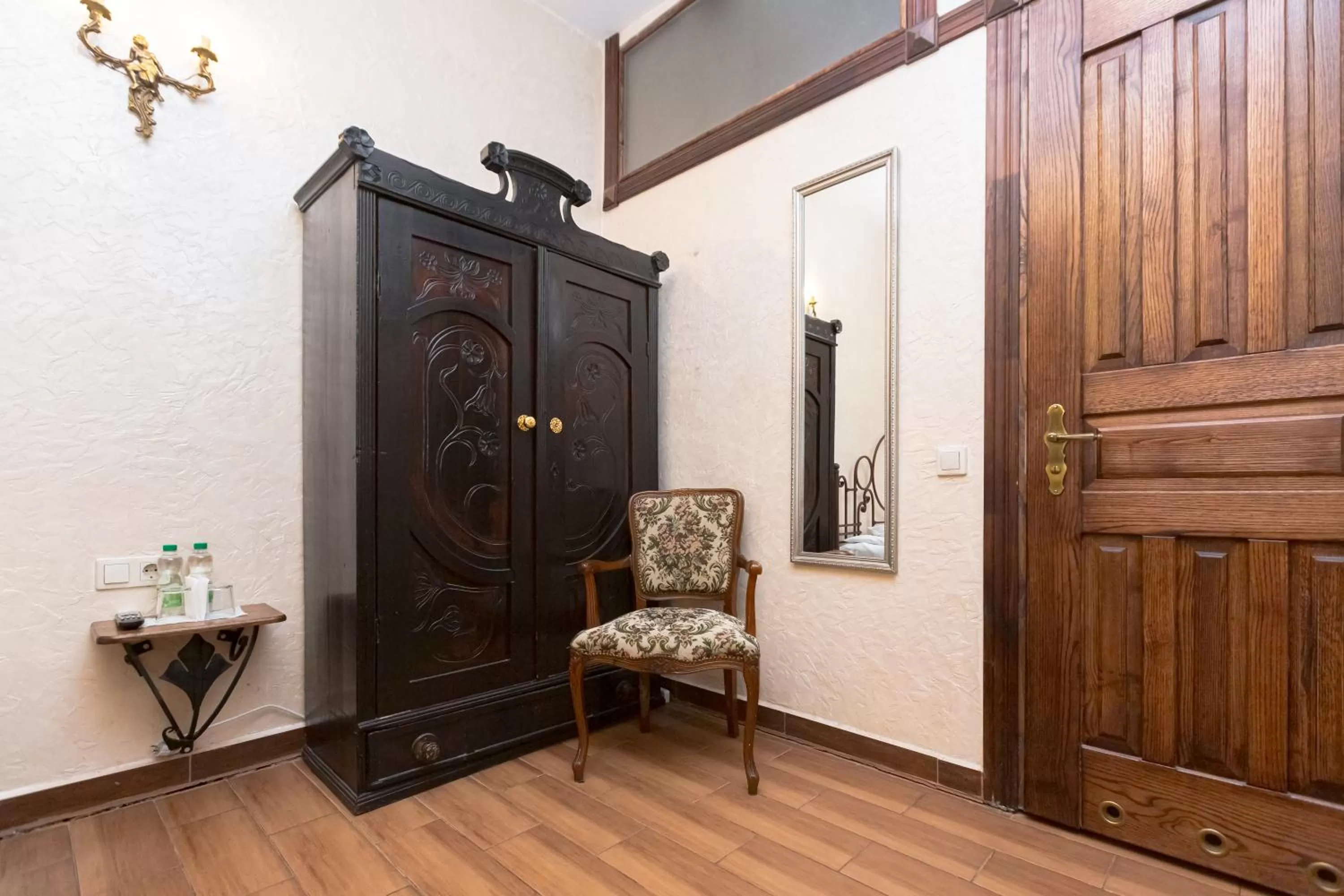 Decorative detail, Seating Area in Staryi Krakiv