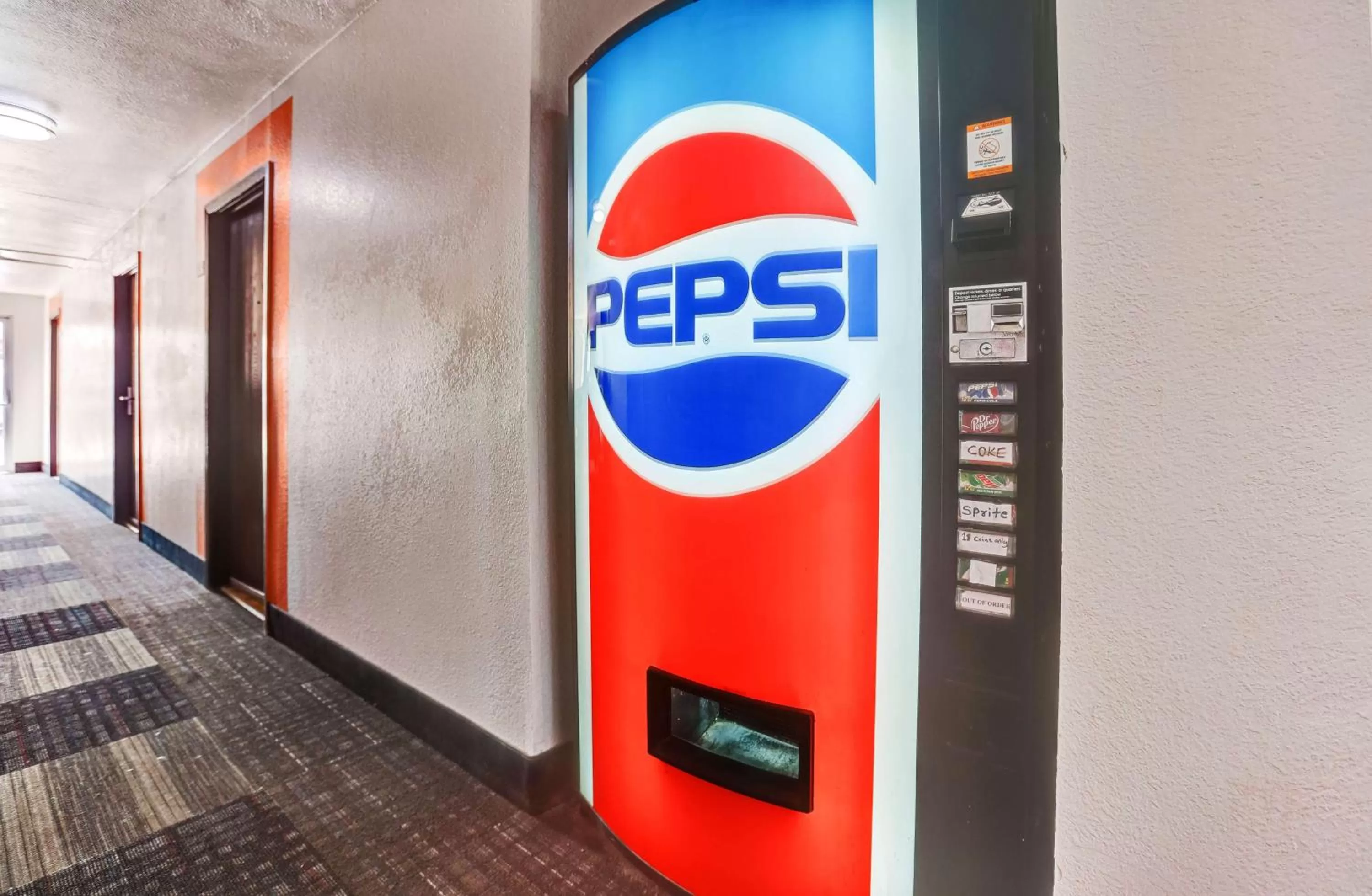 vending machine in Motel 6-Moriarty, NM