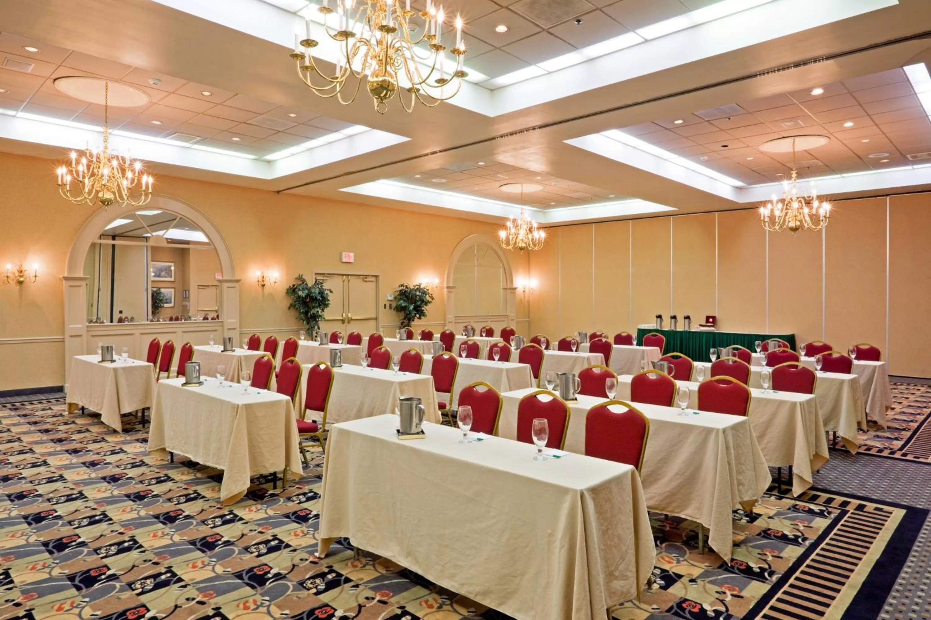 Meeting/conference room in Holiday Inn Philadelphia South-Swedesboro by IHG