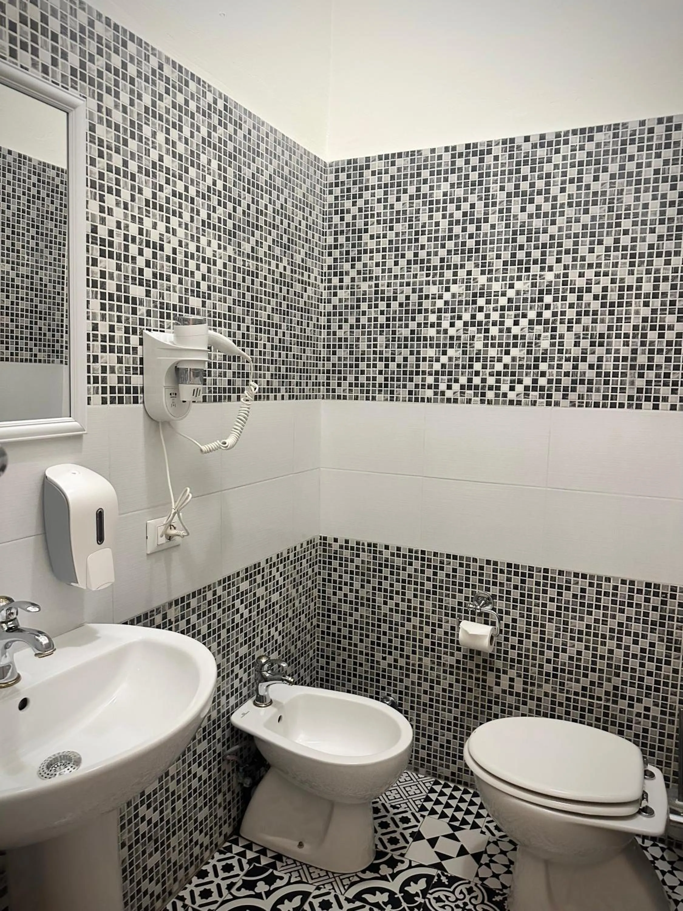 Bathroom in Boutique Hotel Calais Milano