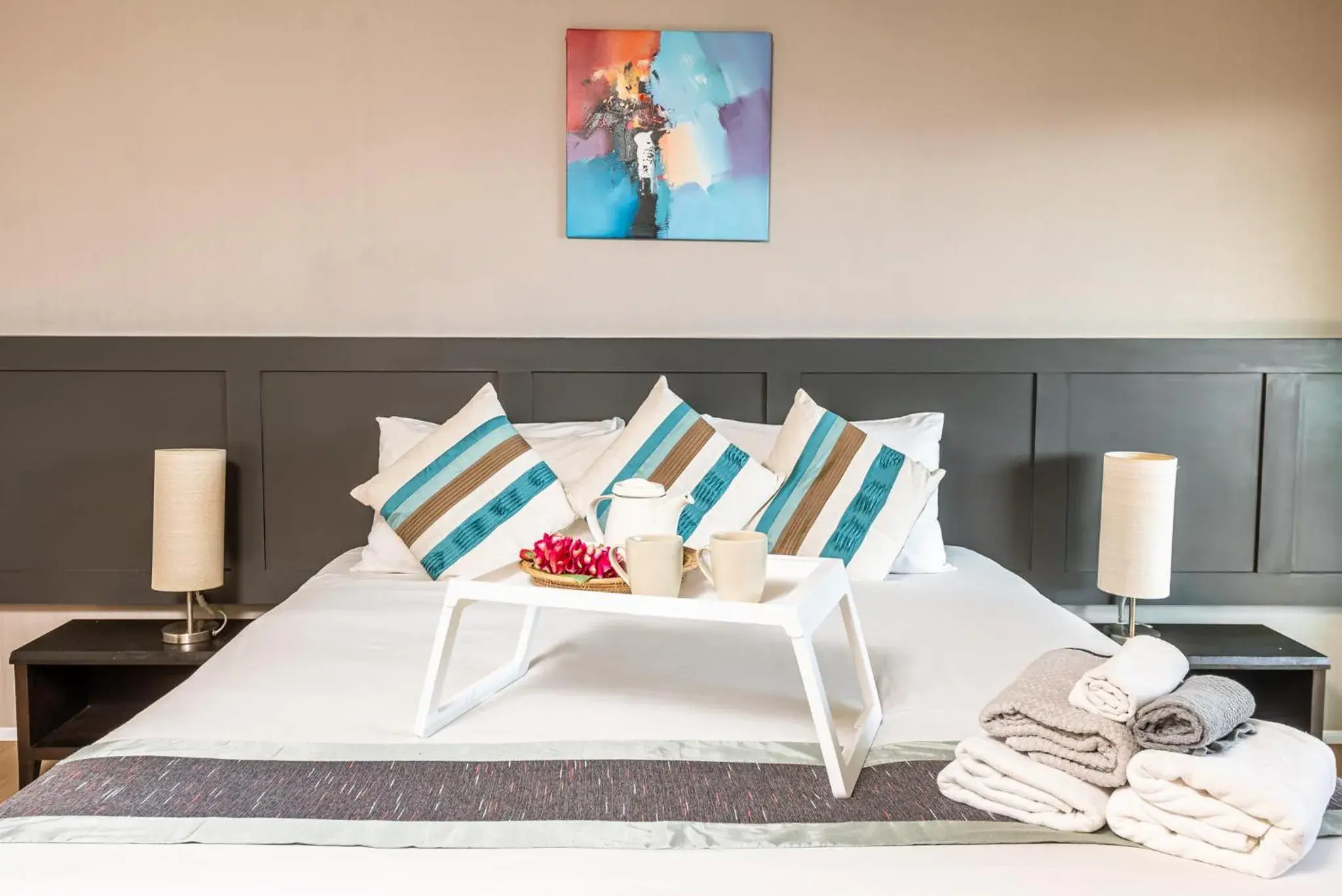 Two-Bedroom Suite in Casa Del M Patong Phuket - Newly Renovated Two-Bedroom Suite in Casa Del M Patong Phuket - Newly Renovated