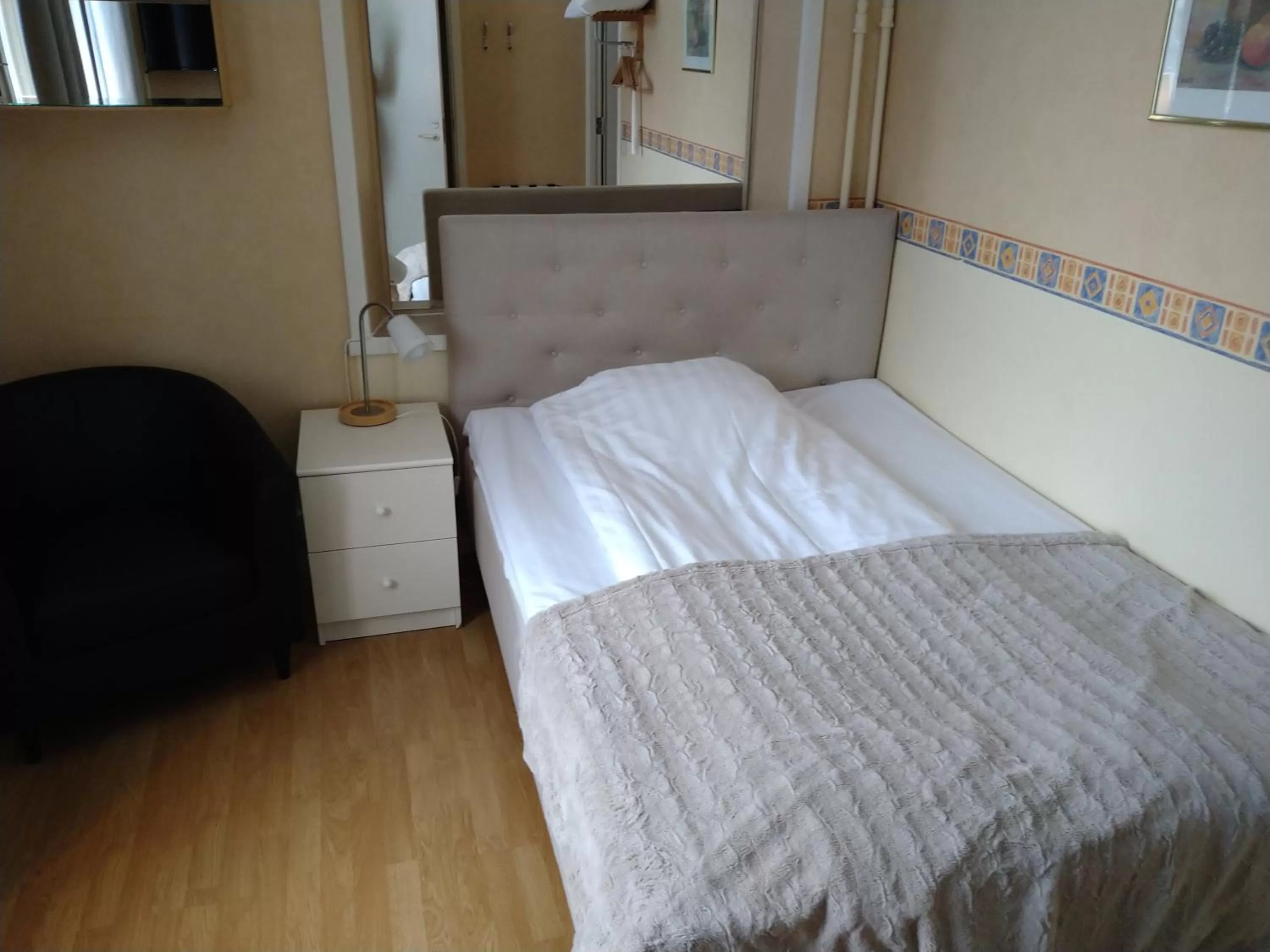 Bed in Hotell Strandvillan B&B