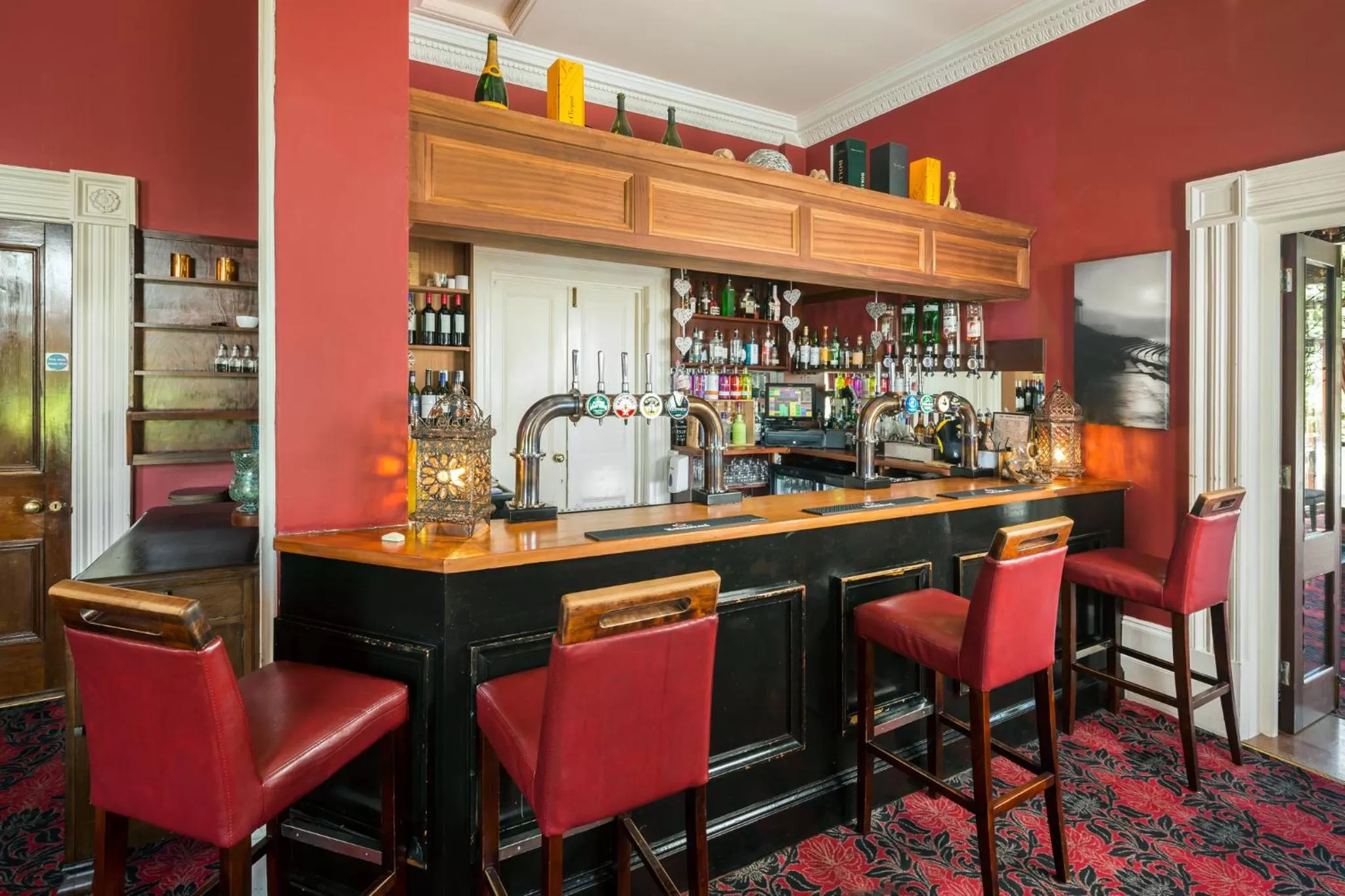 Lounge or bar in The Greenhill Hotel