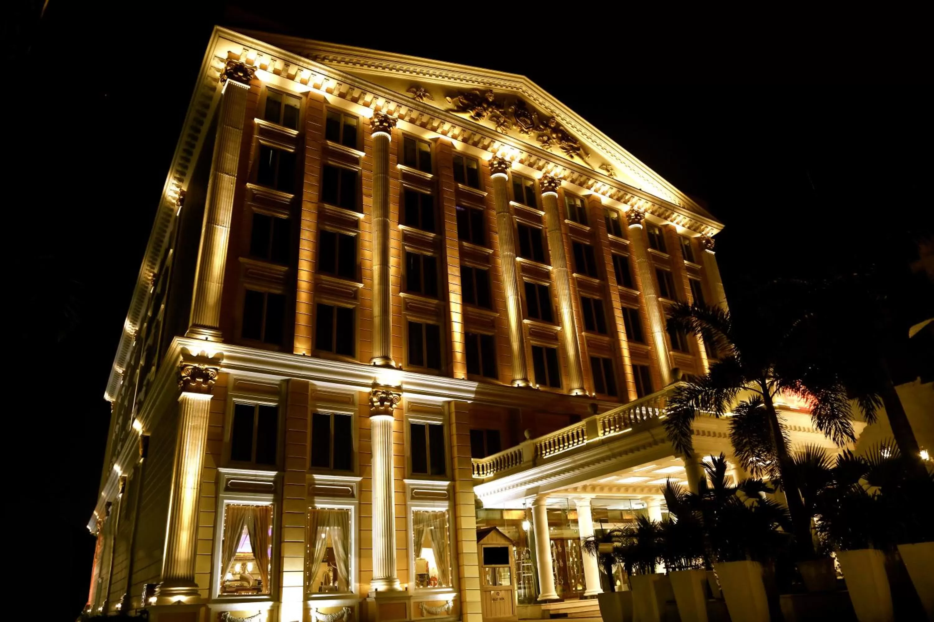 Facade/entrance in Ramada By Wyndham Amritsar