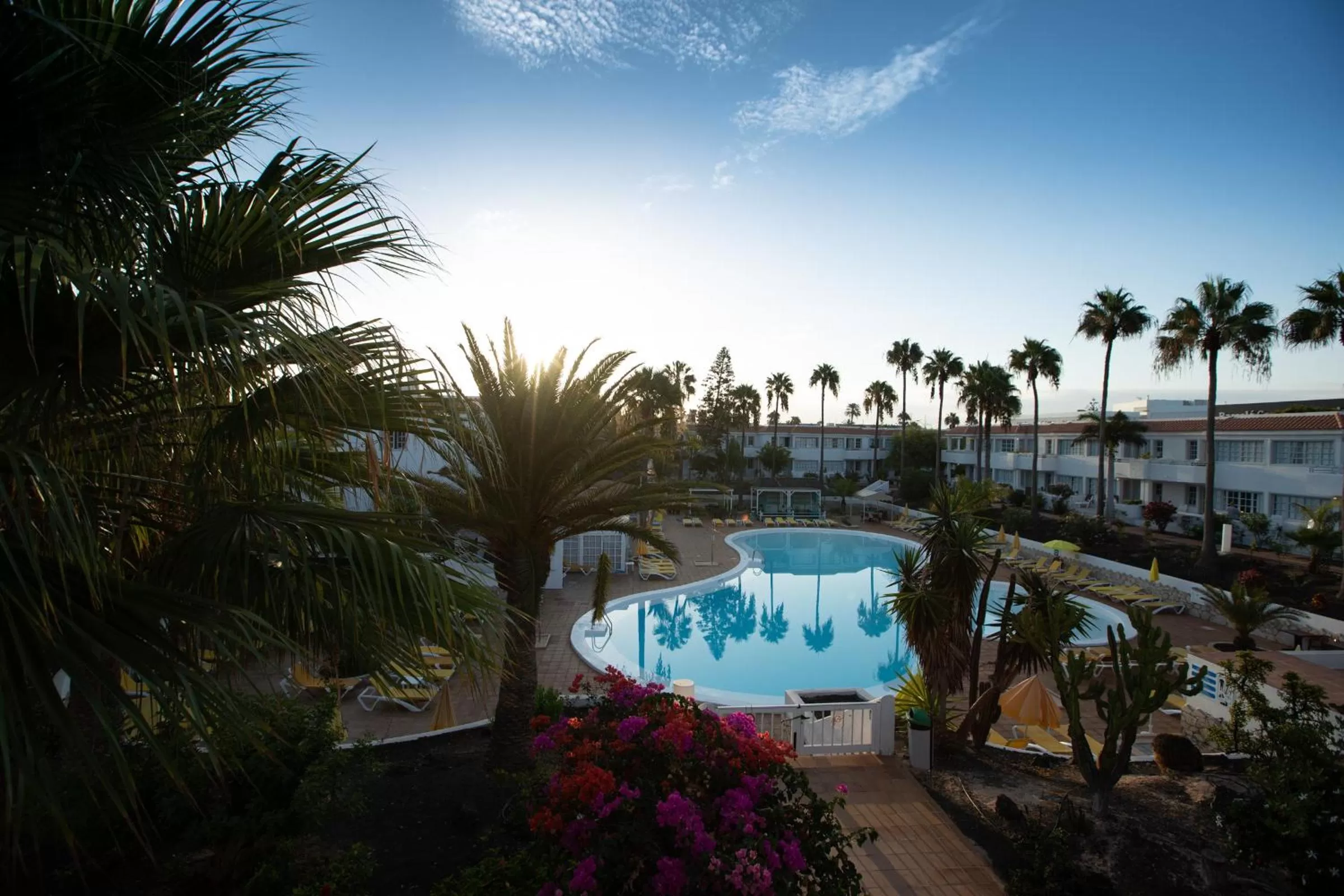 Swimming pool in Fuentepark Apartments
