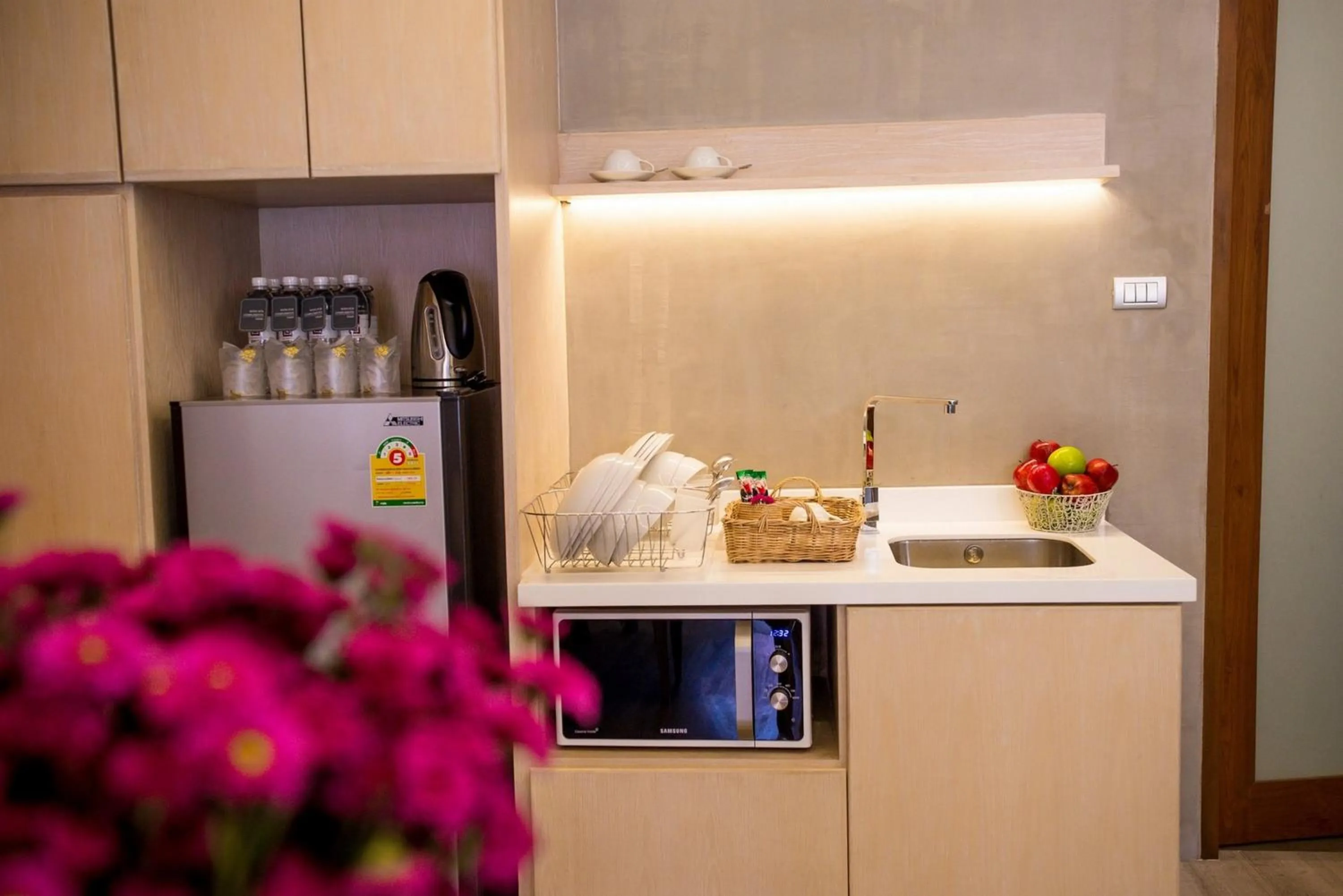 Kitchen or kitchenette in Chu Hotel