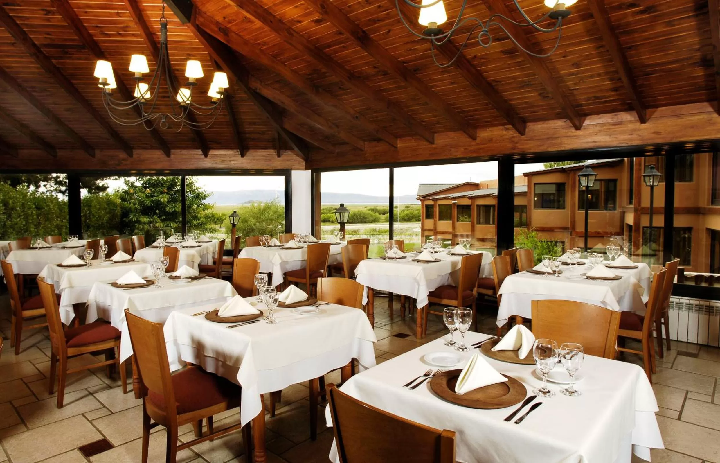 Restaurant/places to eat in Hotel Sierra Nevada