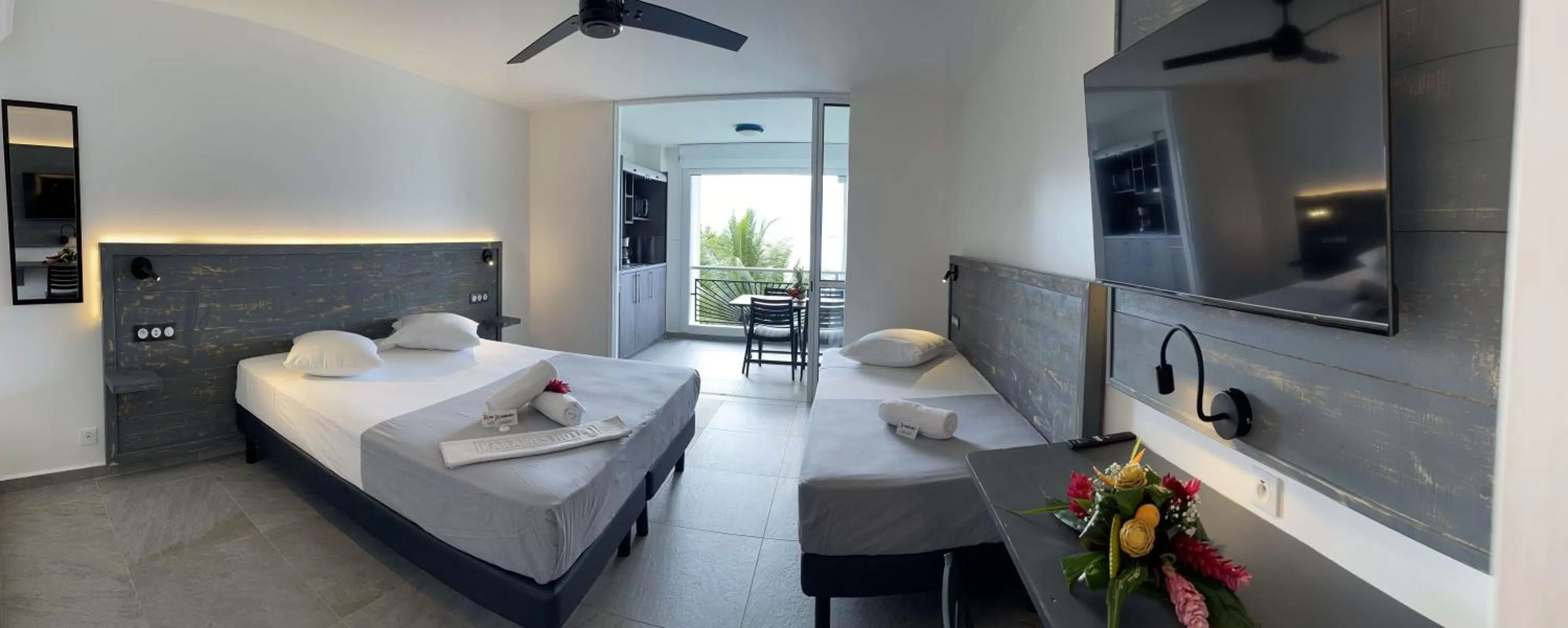 Photo of the whole room, Bed in Karaibes Residence