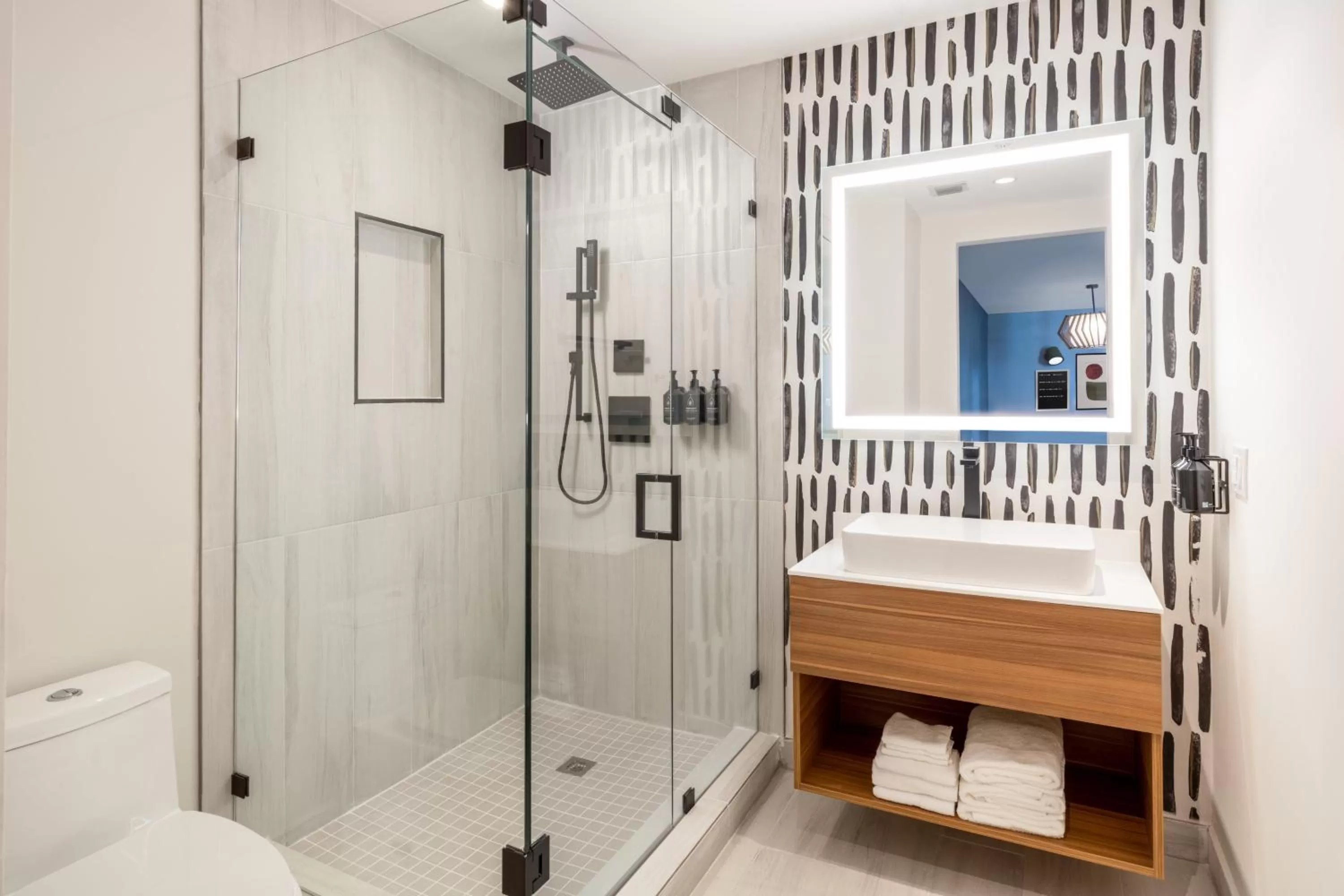 Bathroom in Atwell Suites Miami Brickell by IHG