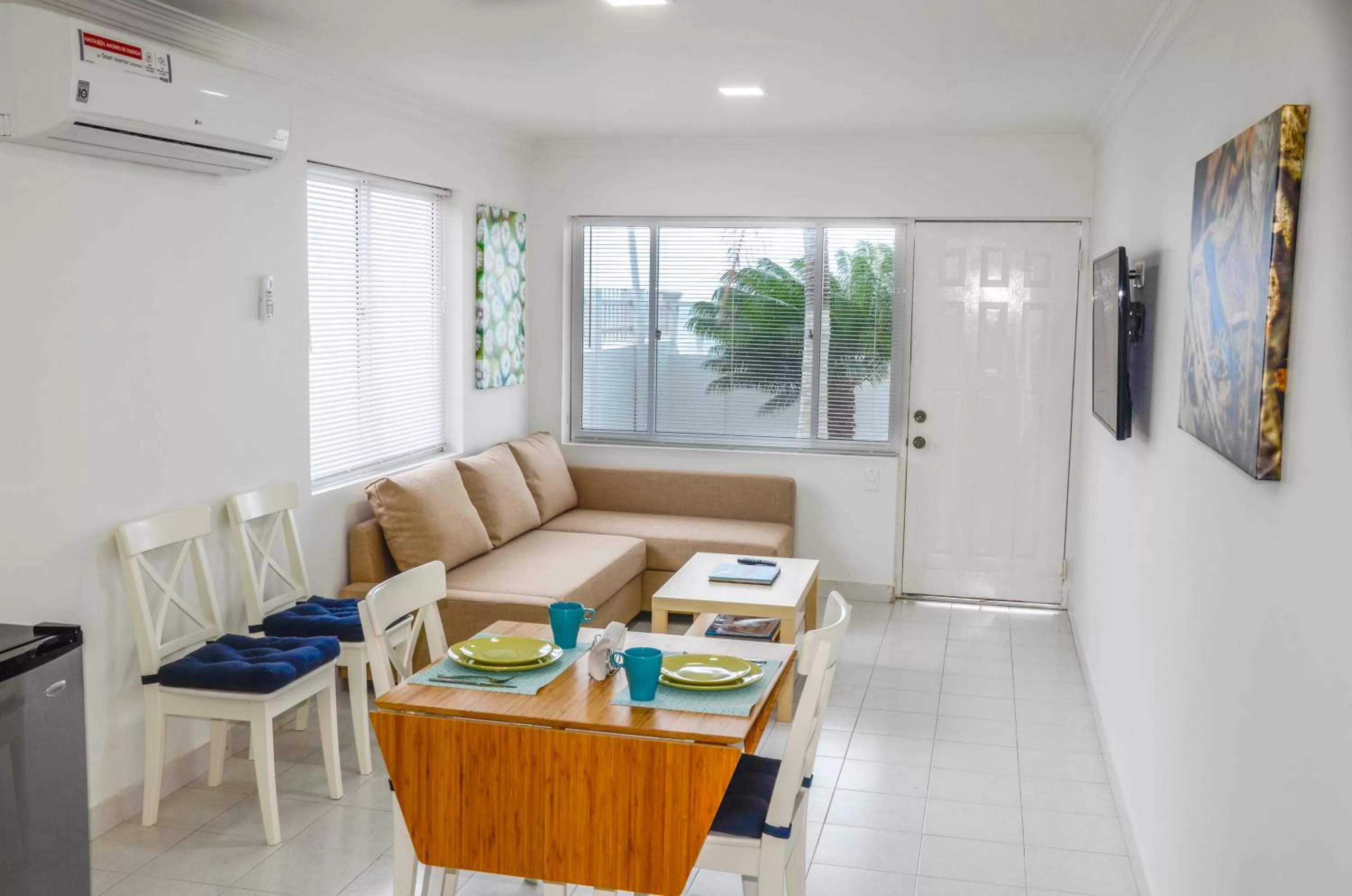 Living room, Seating Area in By The Sea Guest House