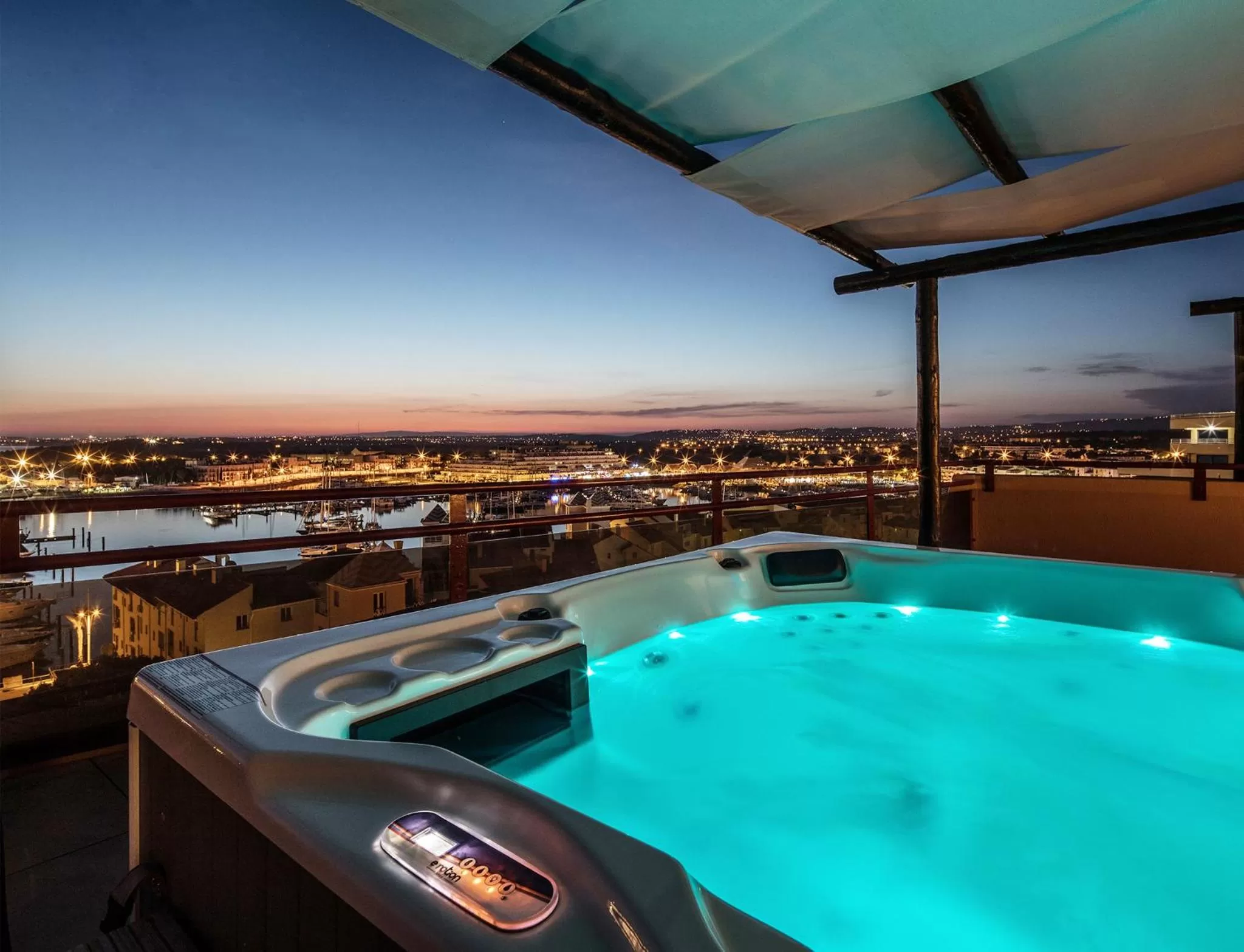 Night in Dom Pedro Marina