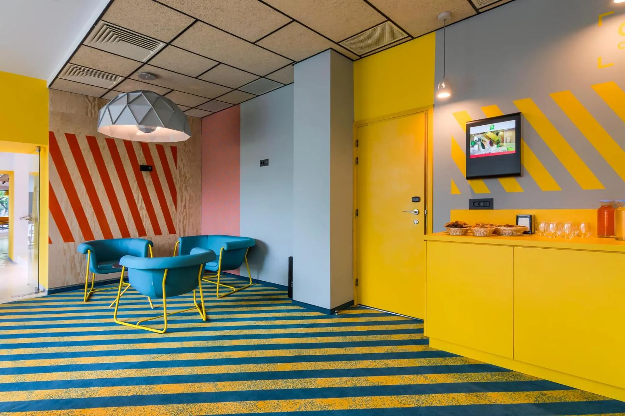 Seating area in ibis Styles Bucharest Erbas