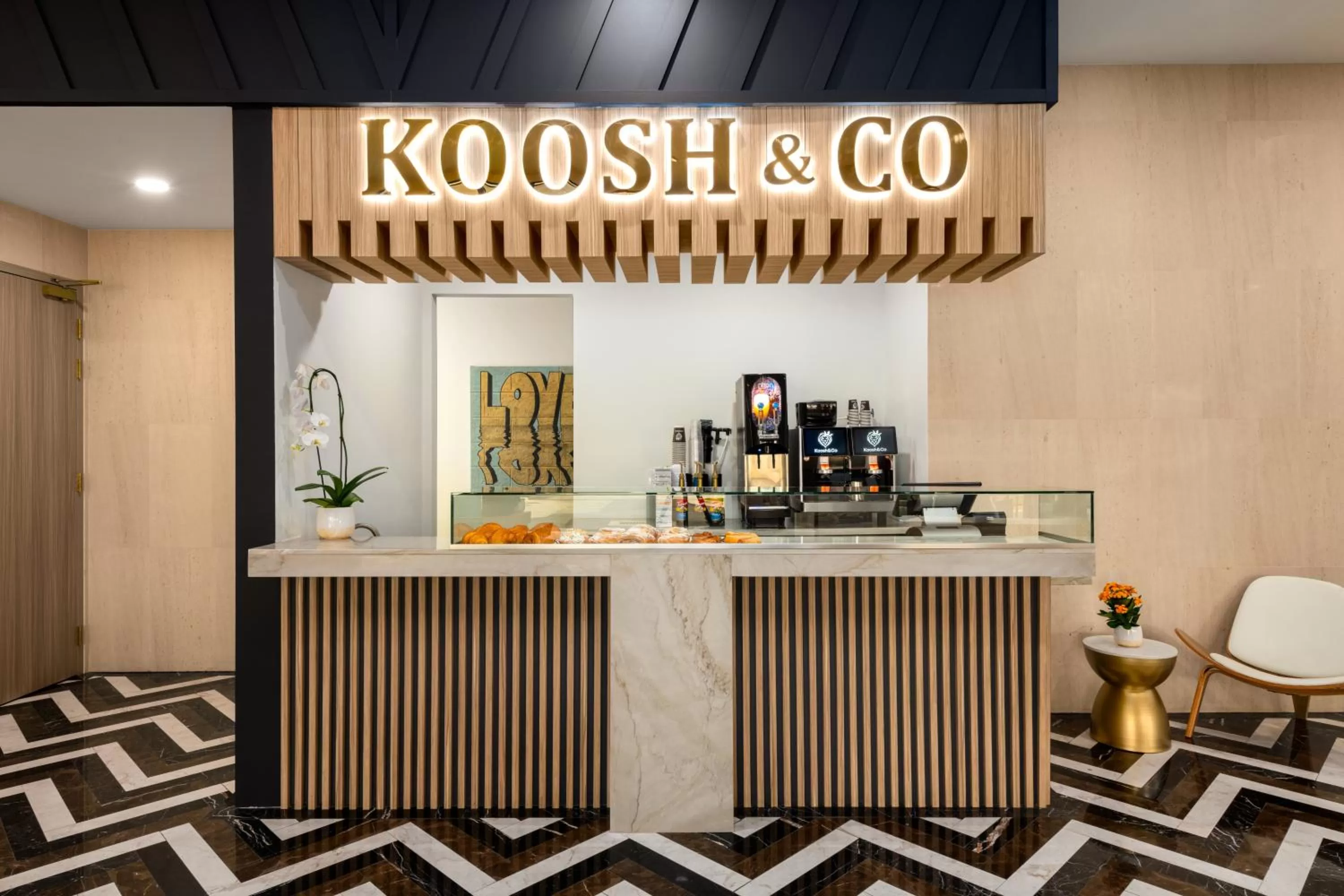 Coffee/tea facilities in Dolce by Wyndham Hollywood