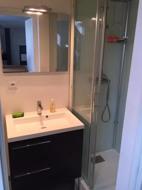 Bathroom in Appart'Hotel Saint-Michel