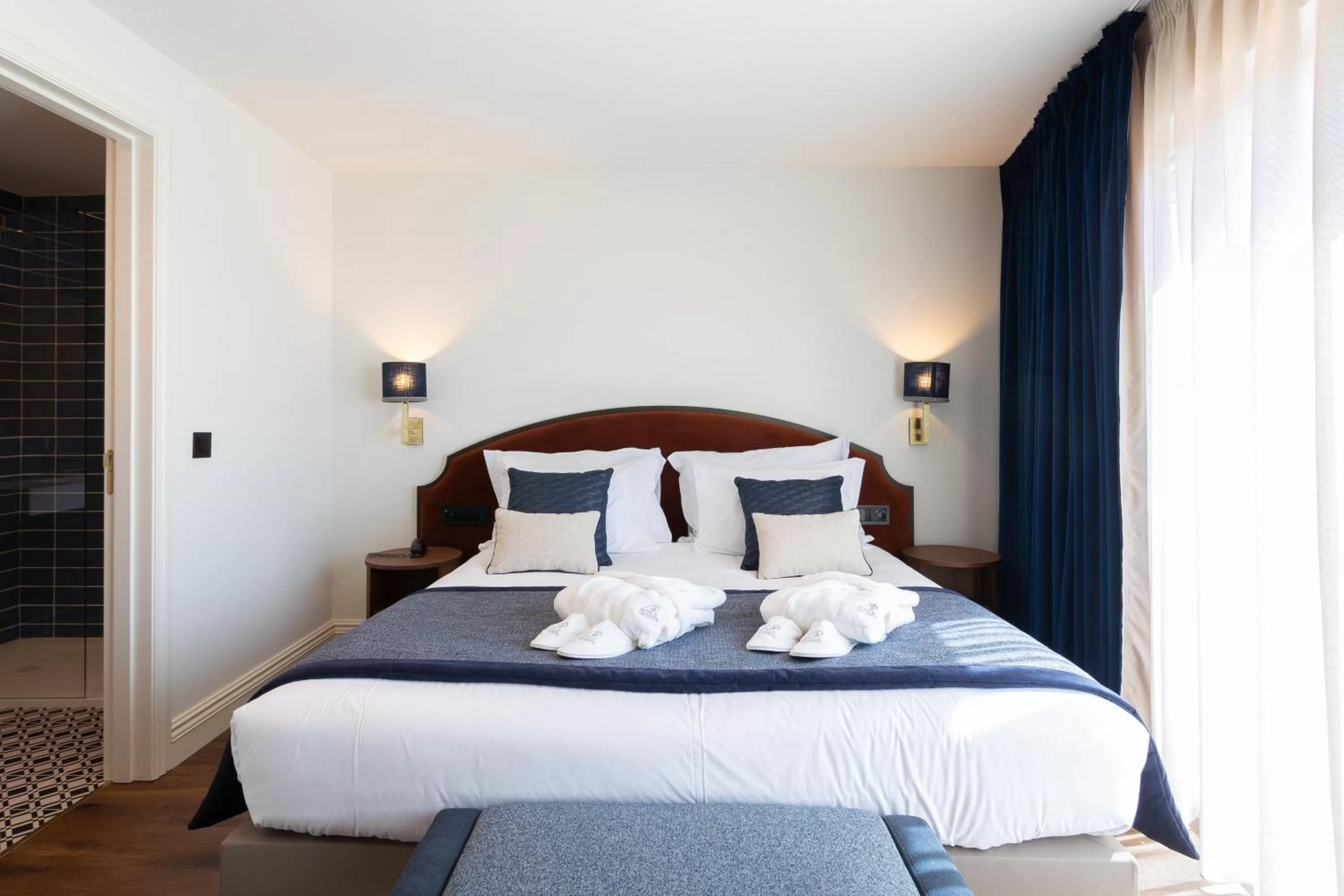 Photo of the whole room, Bed in AP Dona Aninhas