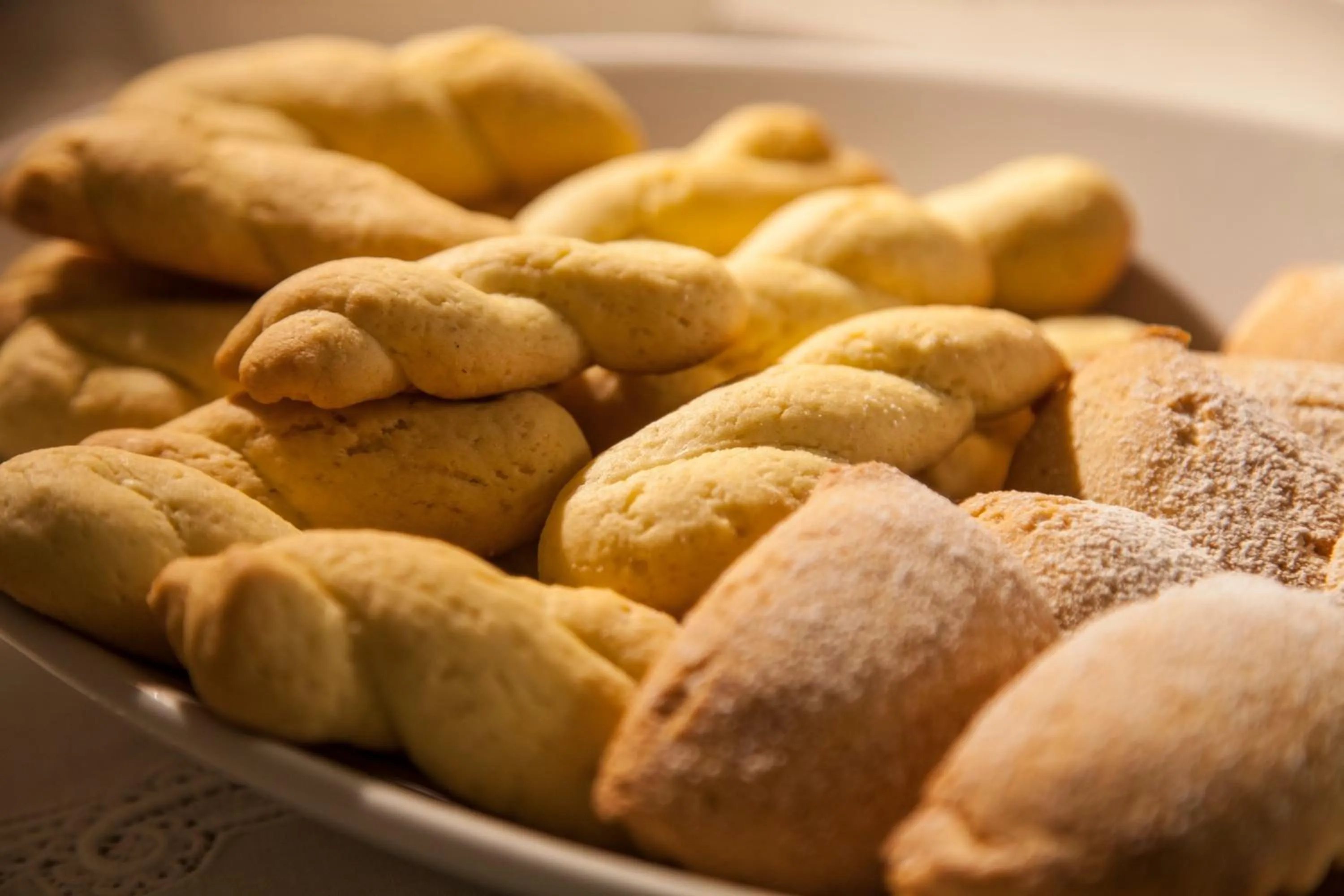 Buffet breakfast in Ottolire Resort