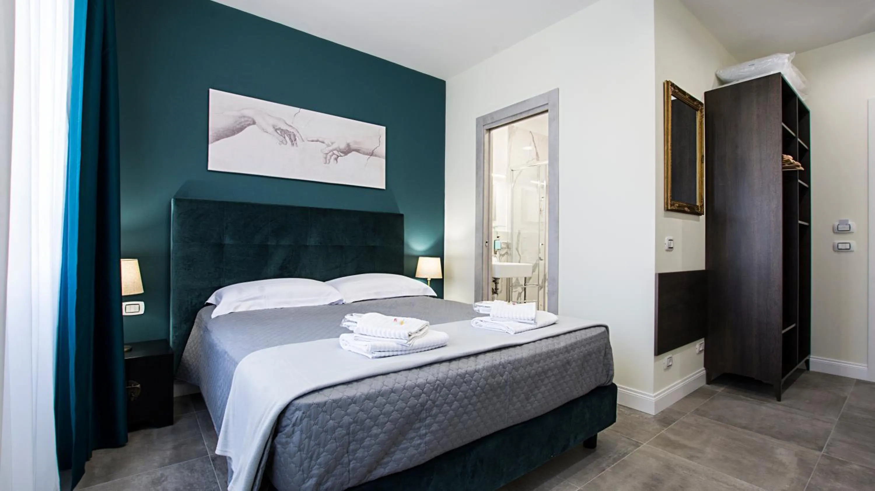 Bedroom, Bed in Regolo Rooms Vaticano