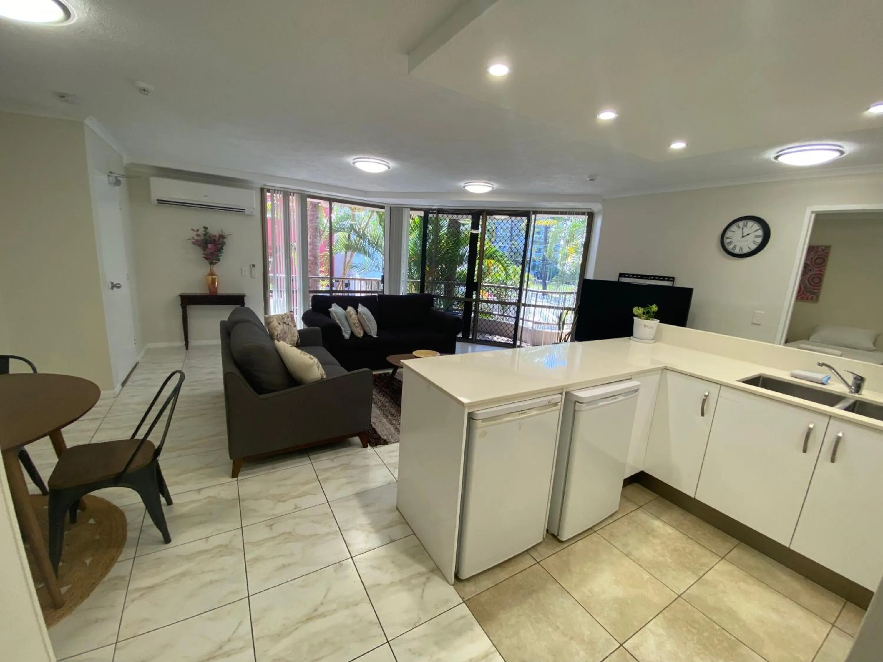 Kitchen or kitchenette in Enderley Gardens Resort