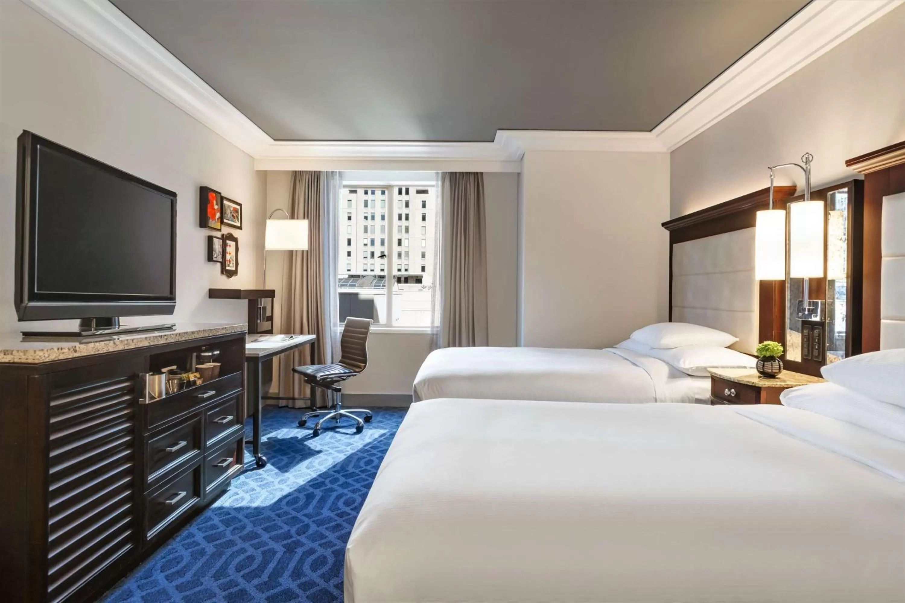 Bedroom, Bed in Hilton Checkers Los Angeles