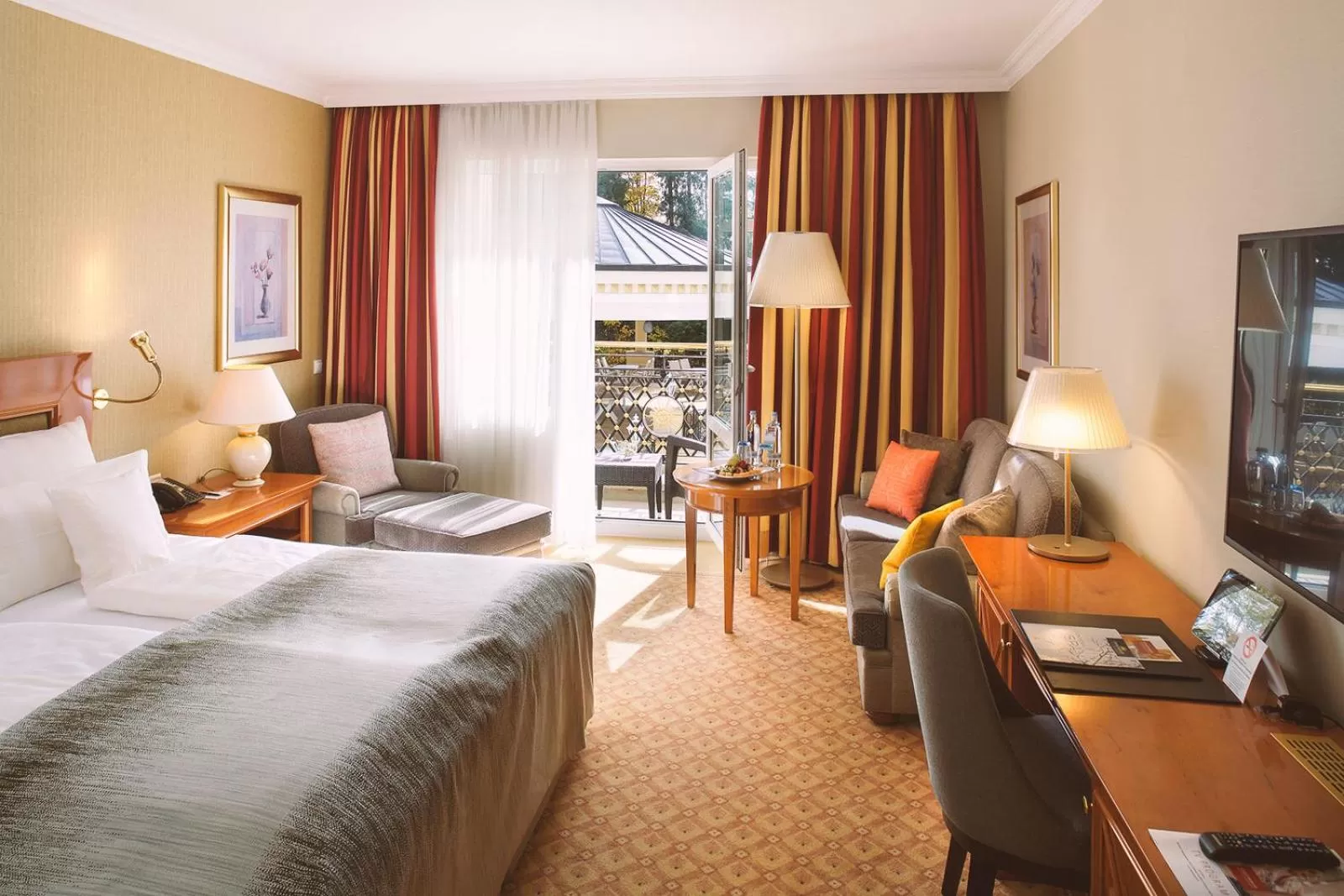 Photo of the whole room, Bed in Der Sonnenhof