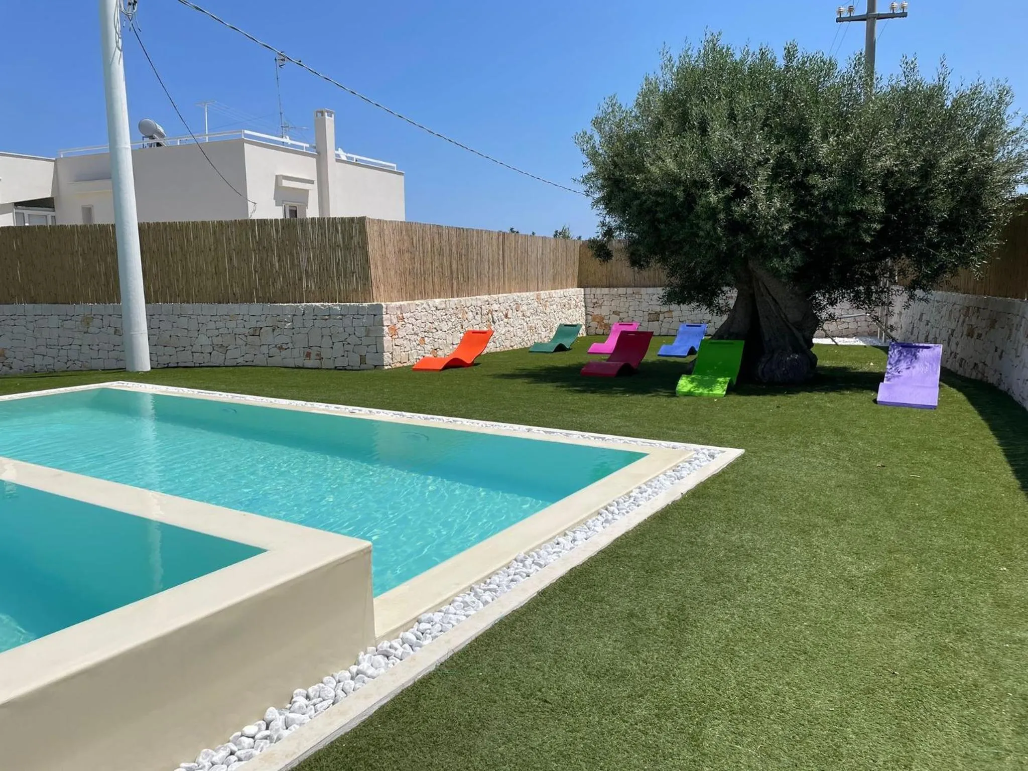 Swimming pool in Tuo Hotel