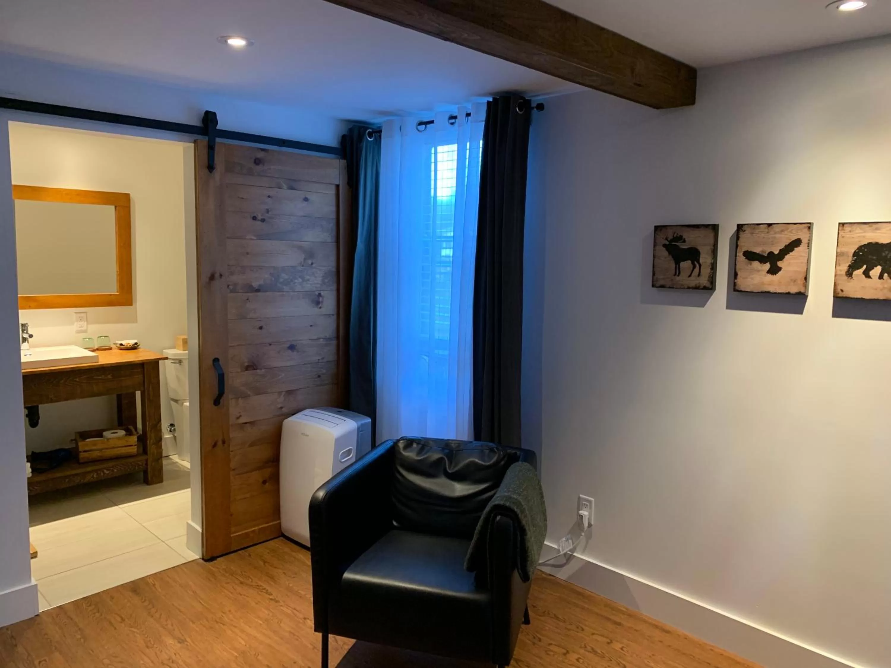 Seating area in Restaurant et Gite Les Passionnés