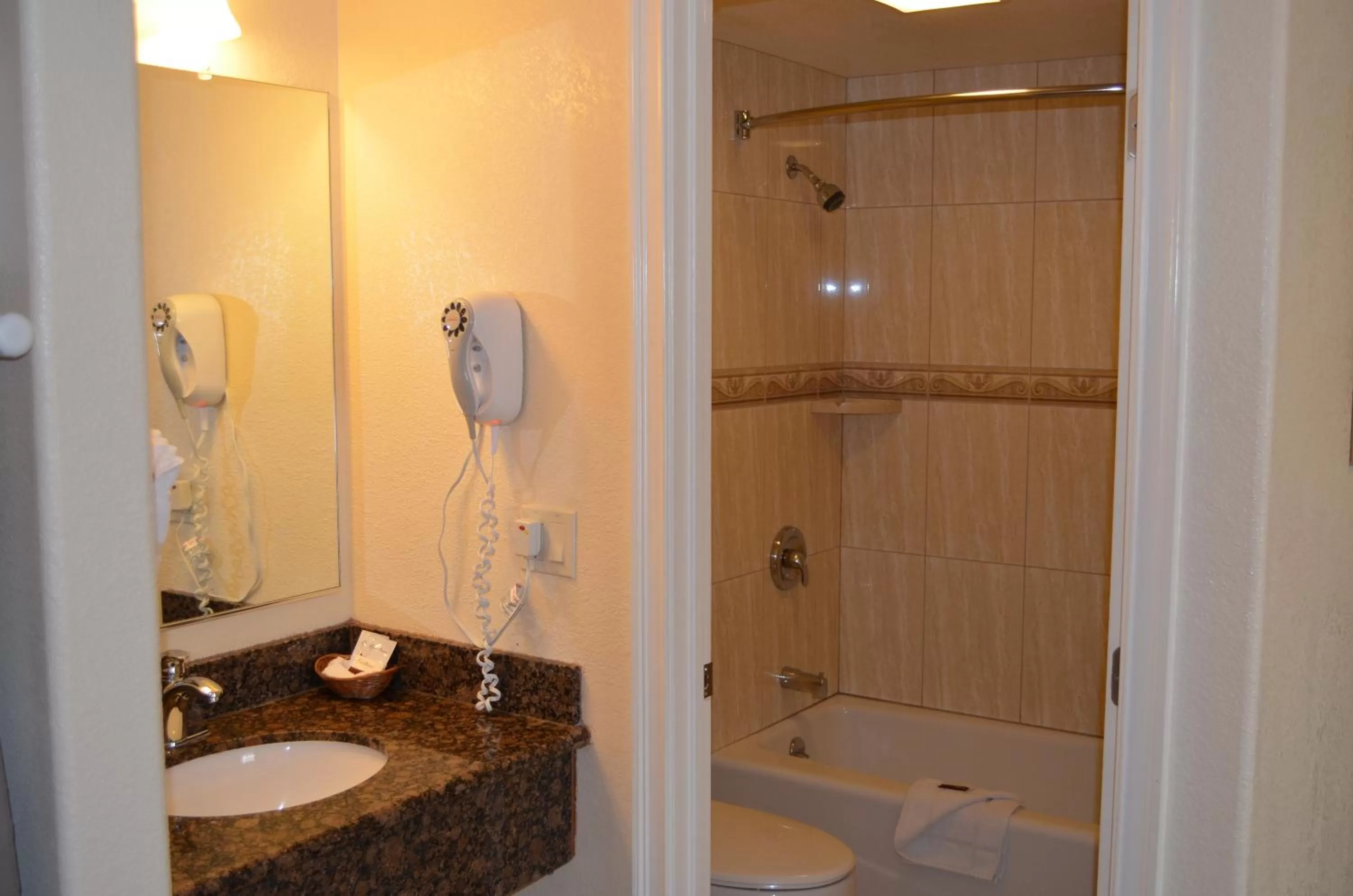 Bathroom in Seaside Inn Monterey