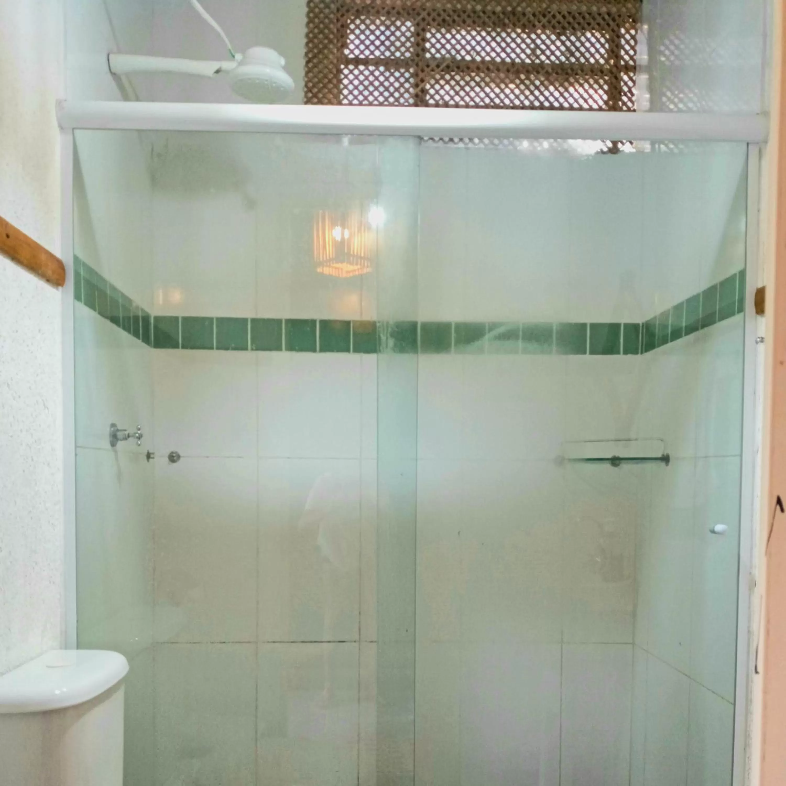 Bathroom in Pousada e Hostel Marthi