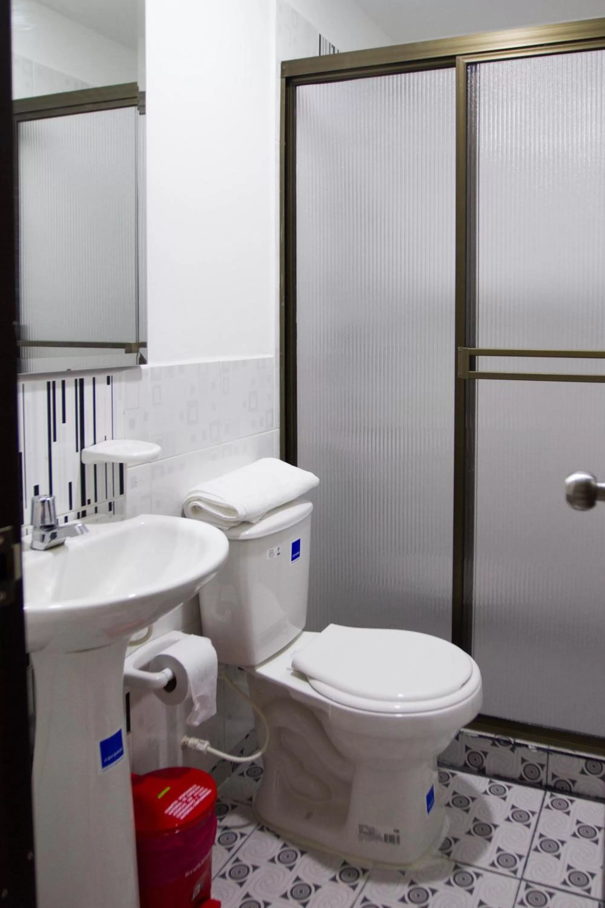 Bathroom in Hotel Residencias la CH