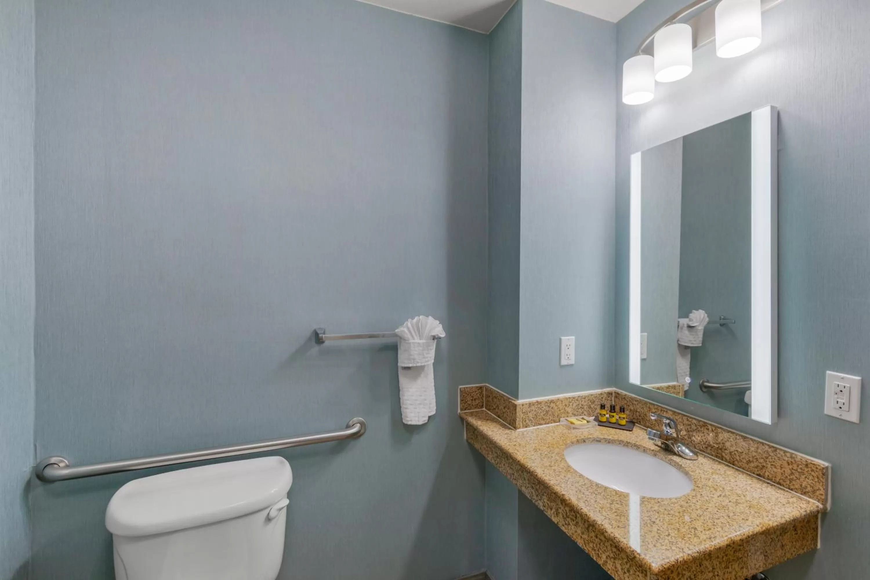 Bathroom in Best Western Plus Wasco Inn & Suites