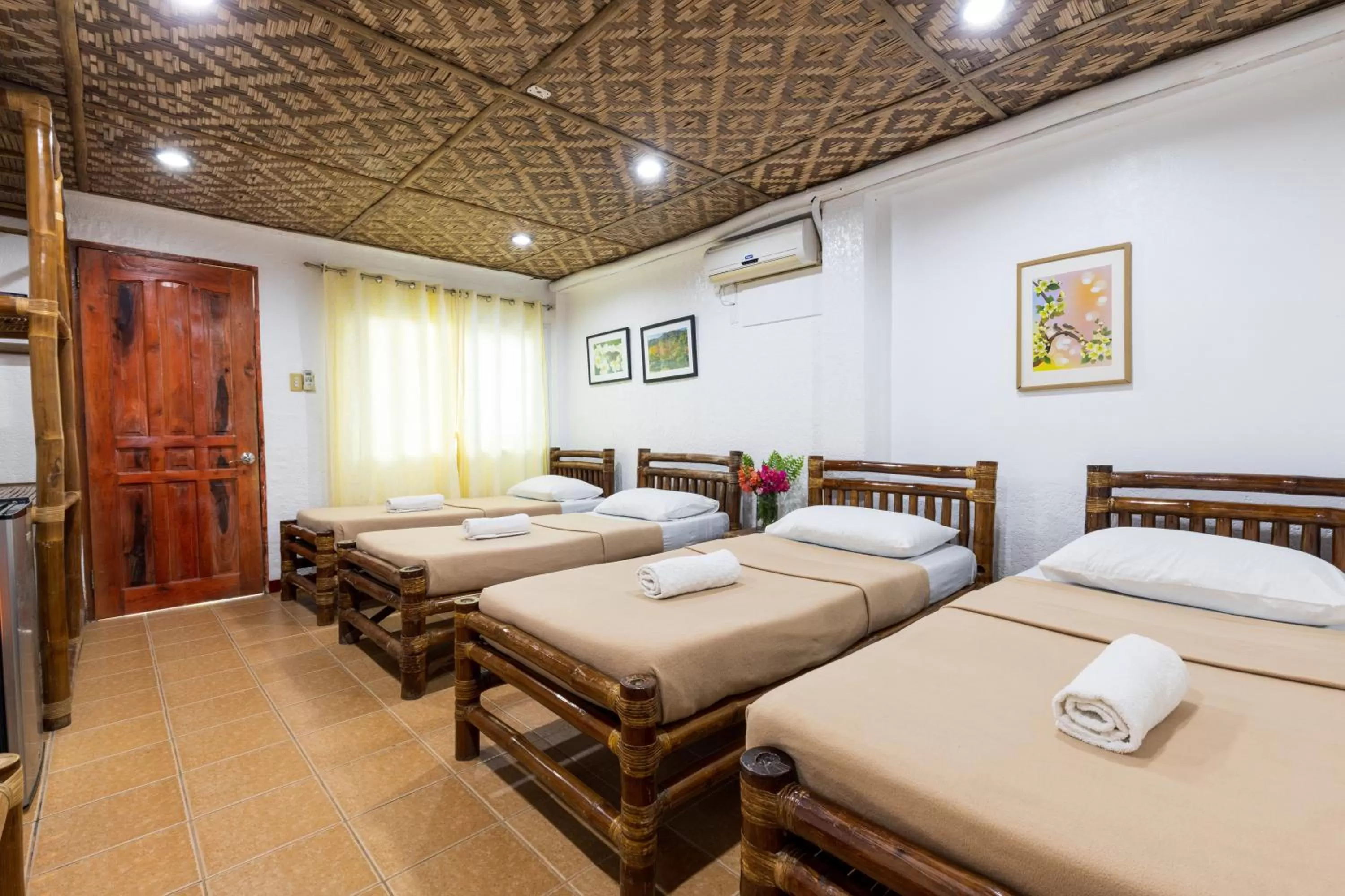 Bed in Marina Village