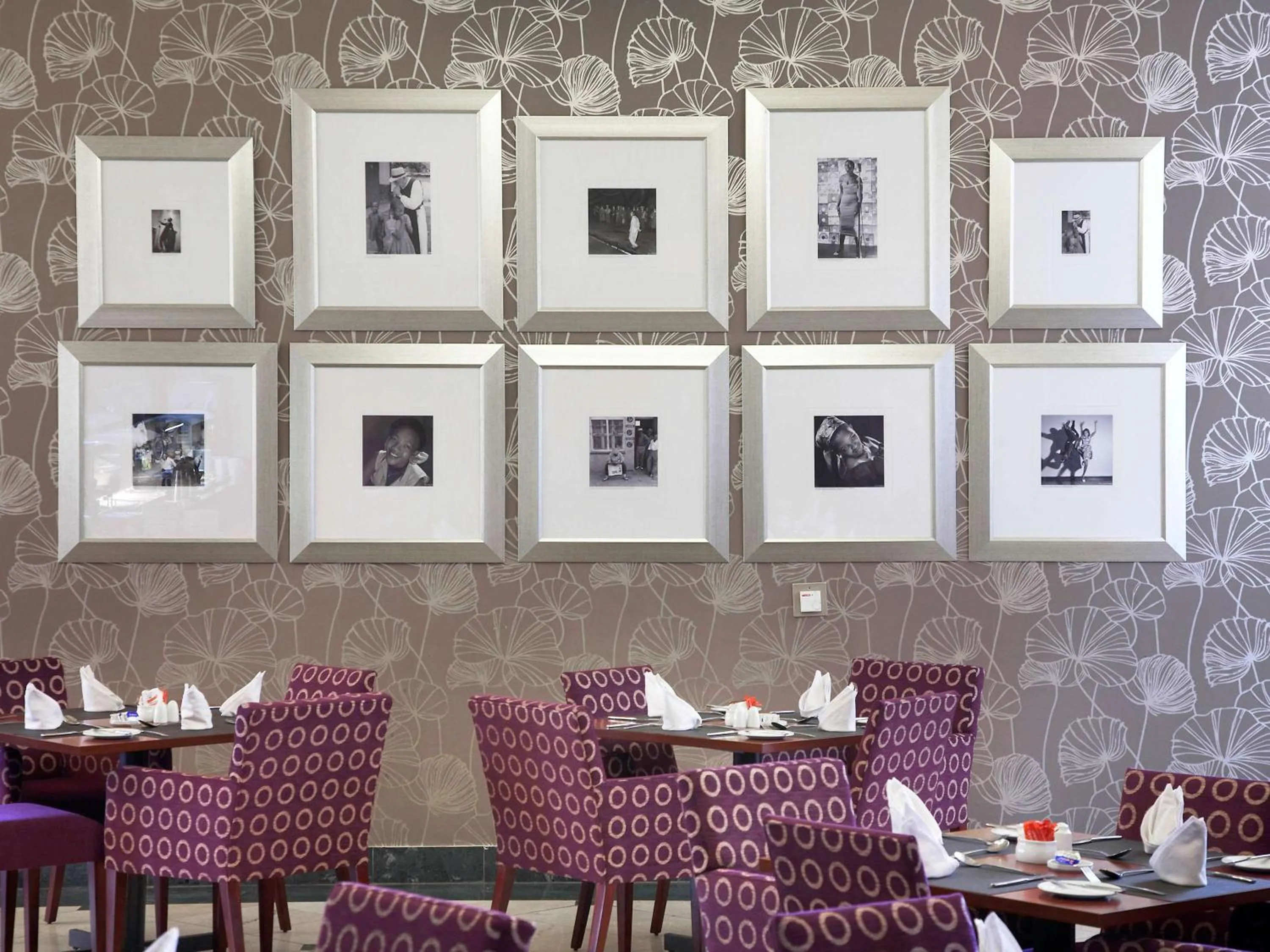 Restaurant/places to eat in Mercure Johannesburg Randburg