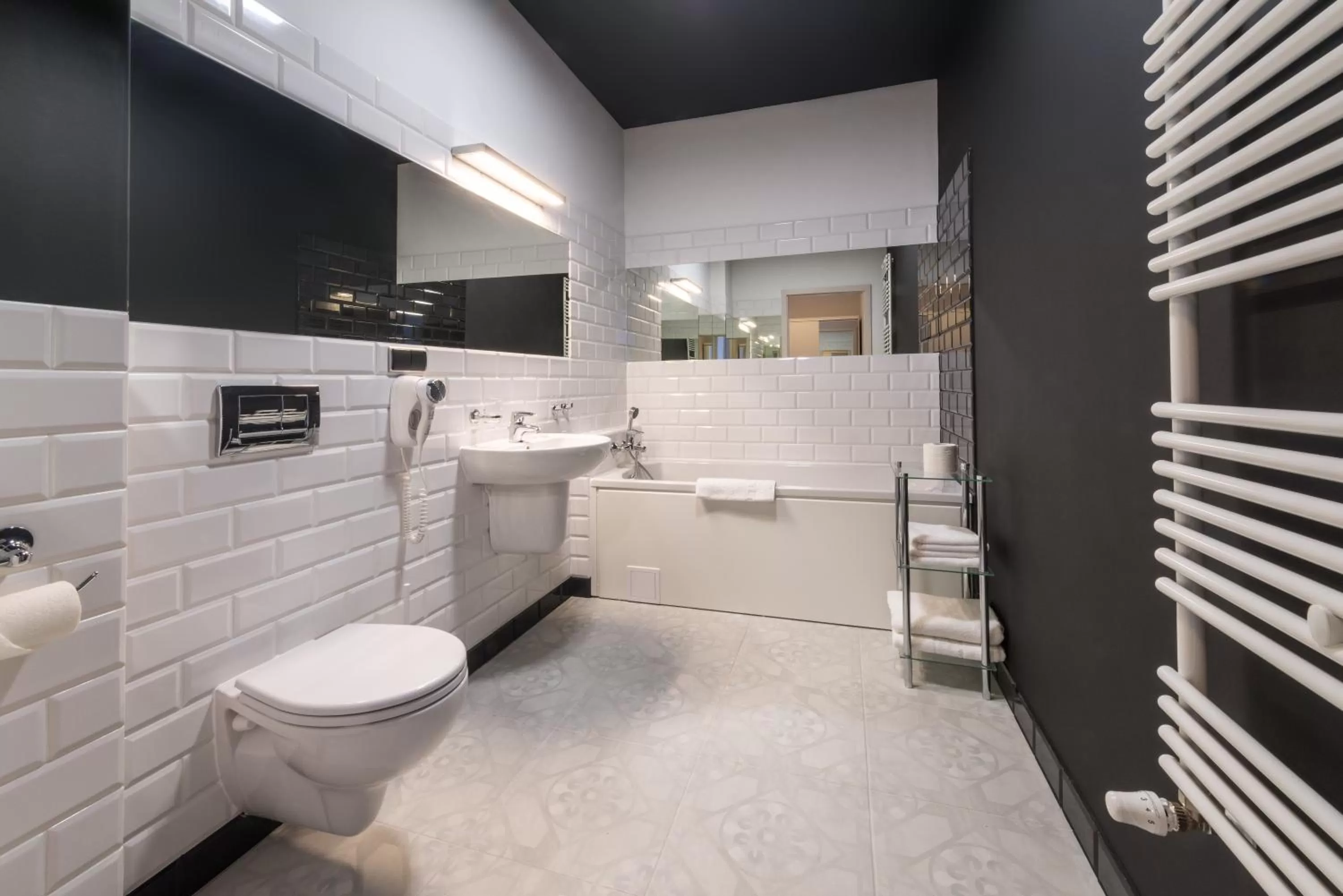 Bathroom in Hotel Sękowski