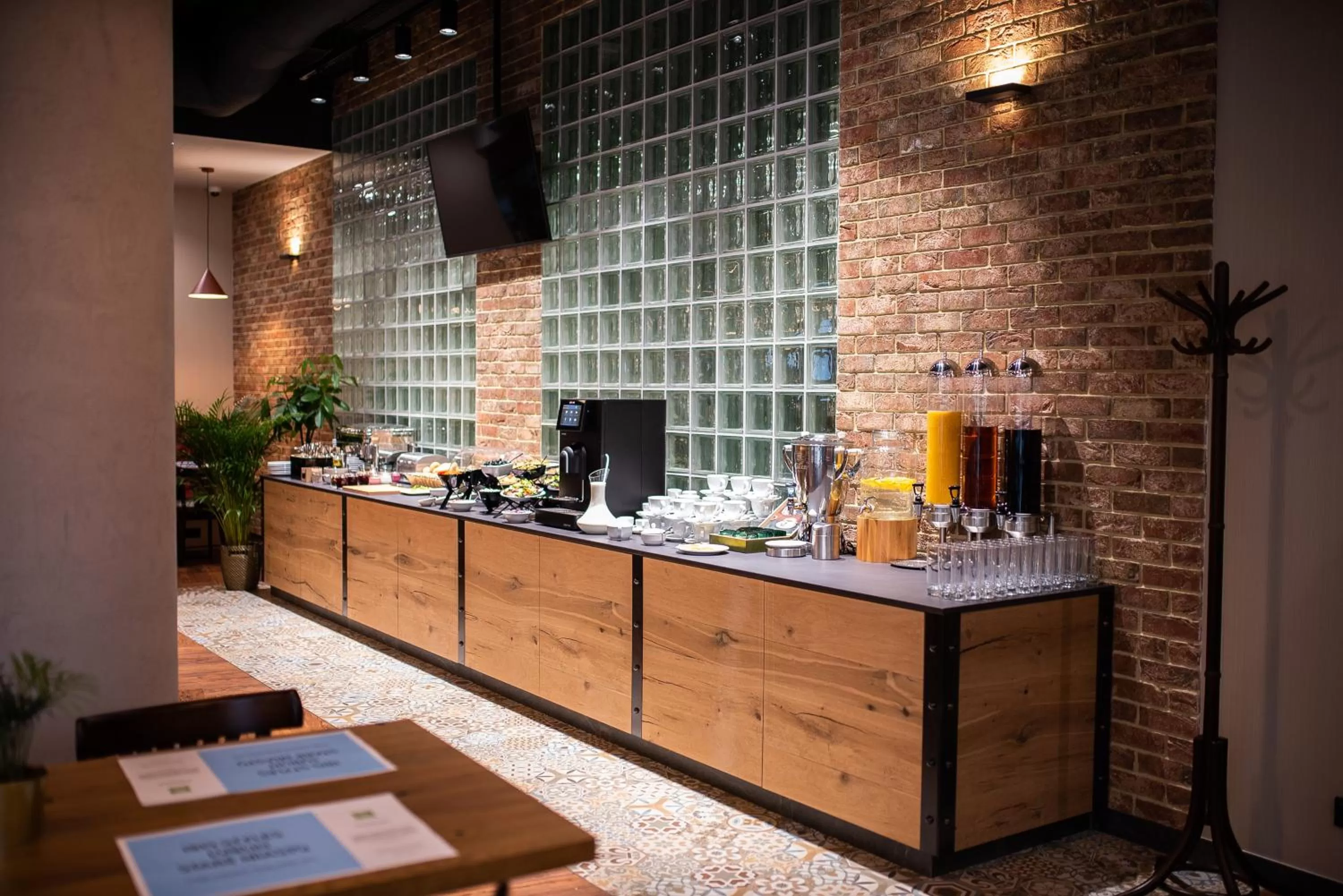 Restaurant/places to eat in ibis Styles Lublin Stare Miasto