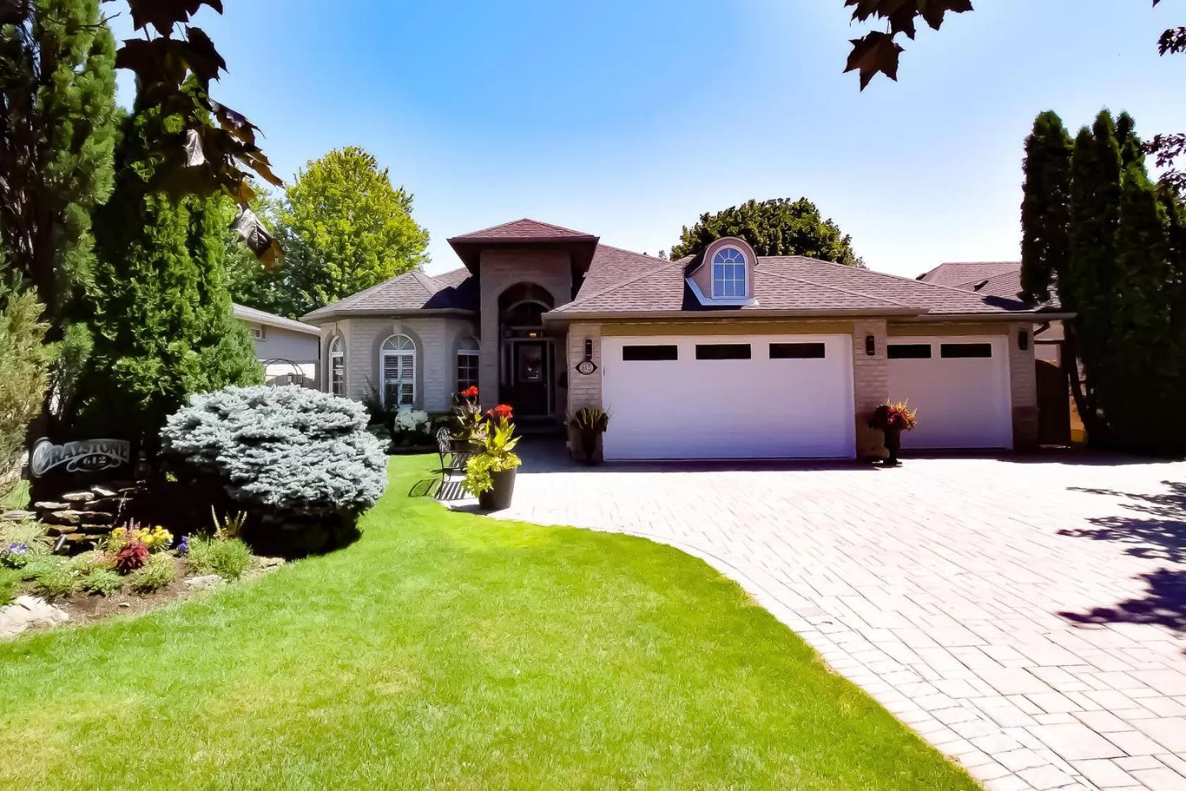 Graystone Bed & Breakfast