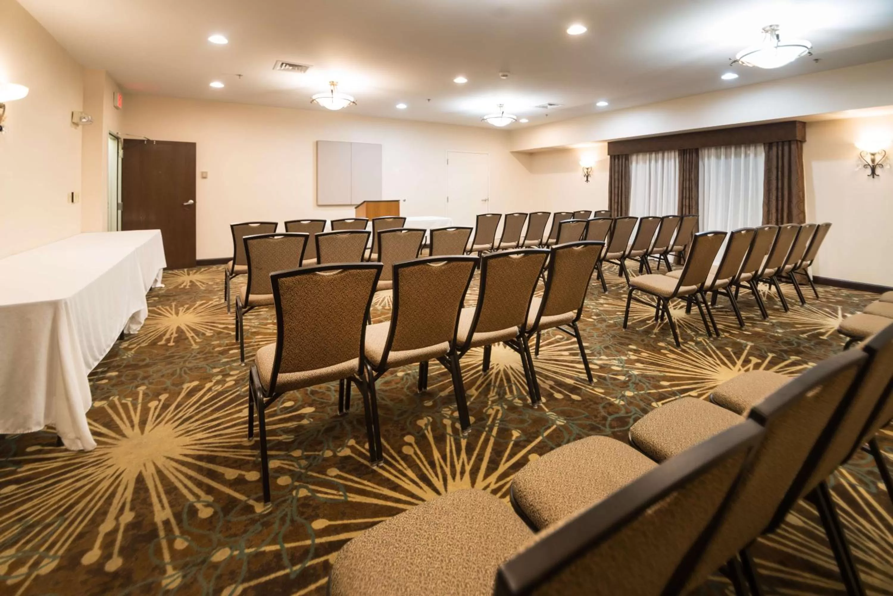 Meeting/conference room in Hampton Inn Tiffin