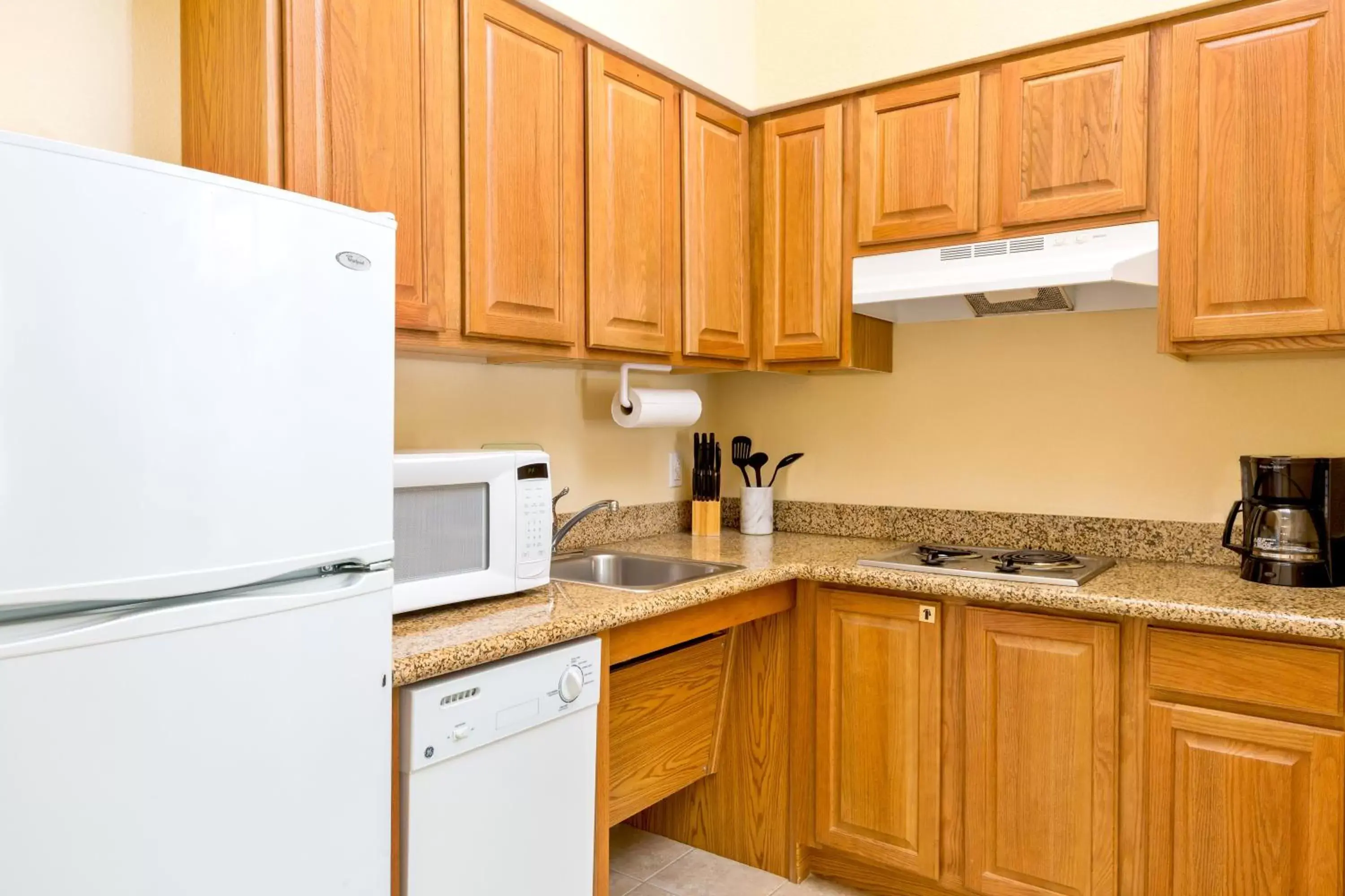 Two-Bedroom Suite with Two Bathrooms and Mobility Accessible Tub - Non-Smoking in Staybridge Suites McAllen by IHG Two-Bedroom Suite with Two Bathrooms and Mobility Accessible Tub - Non-Smoking in Staybridge Suites McAllen by IHG