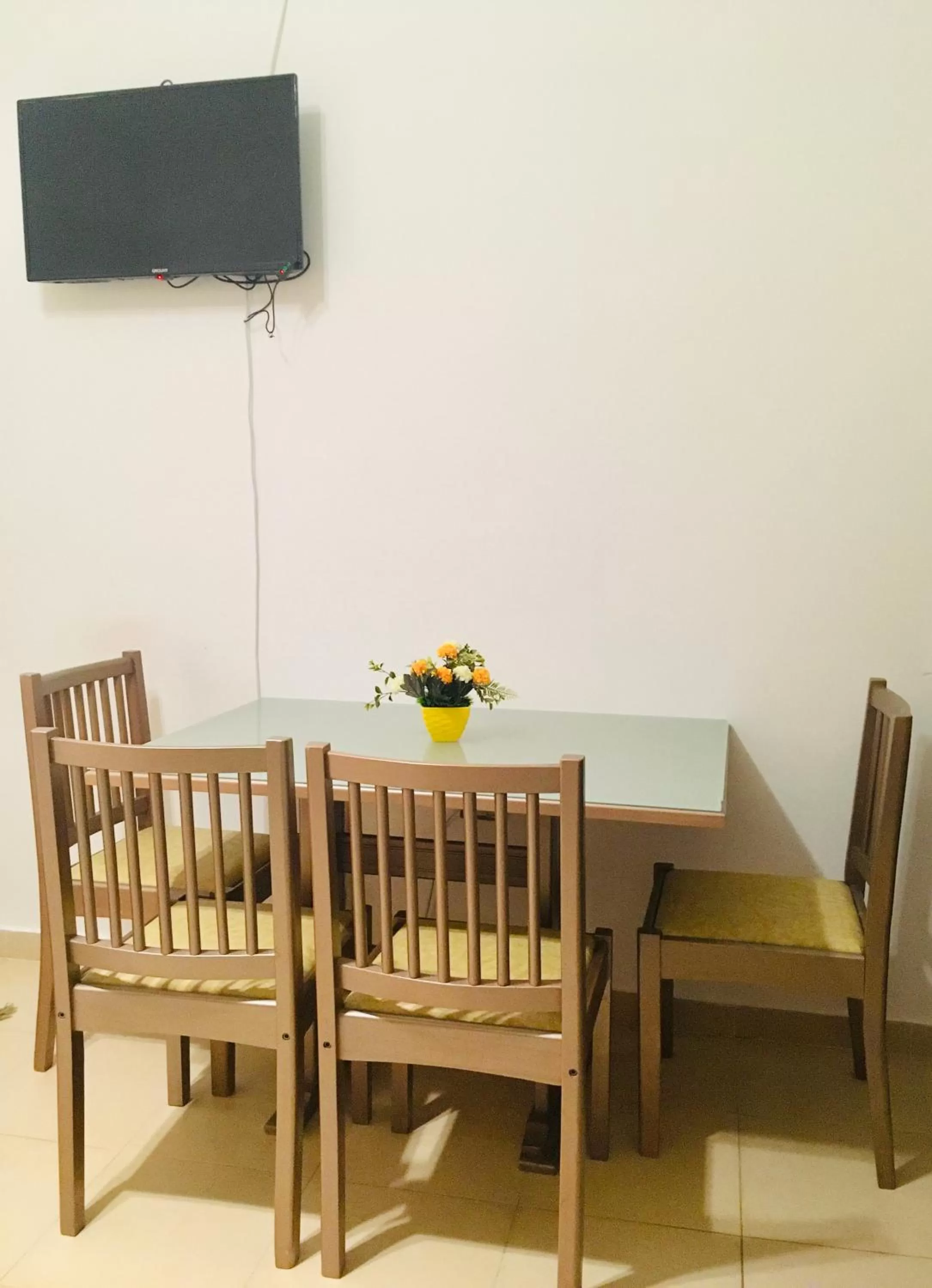 Dining area, TV/Entertainment Center in Villa 22