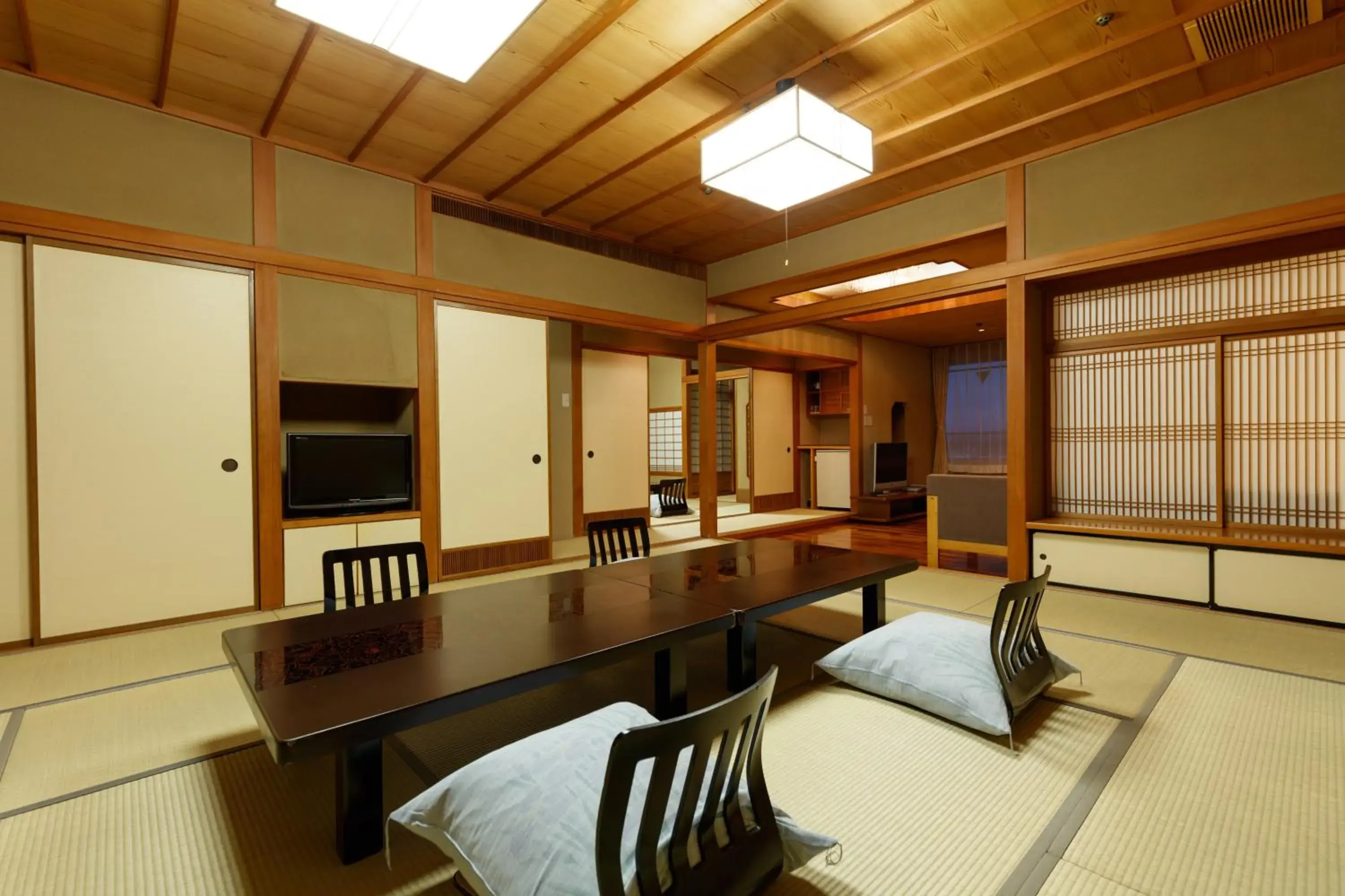 Japanese-Style Deluxe Room - single occupancy in Rurikoh Japanese-Style Deluxe Room - single occupancy in Rurikoh
