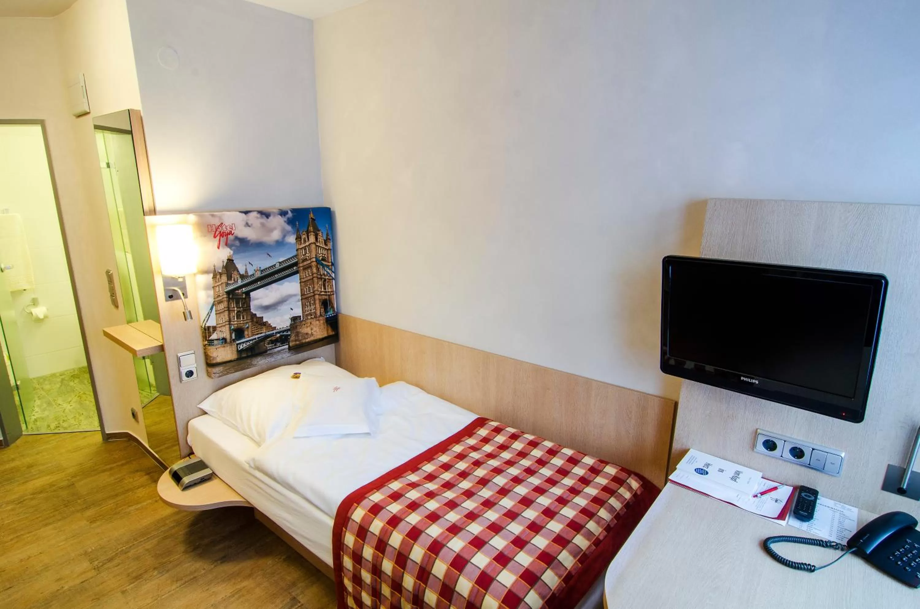 Bed in Centro Hotel Goya Wolfsburg City, Trademark Collection by Wyndham