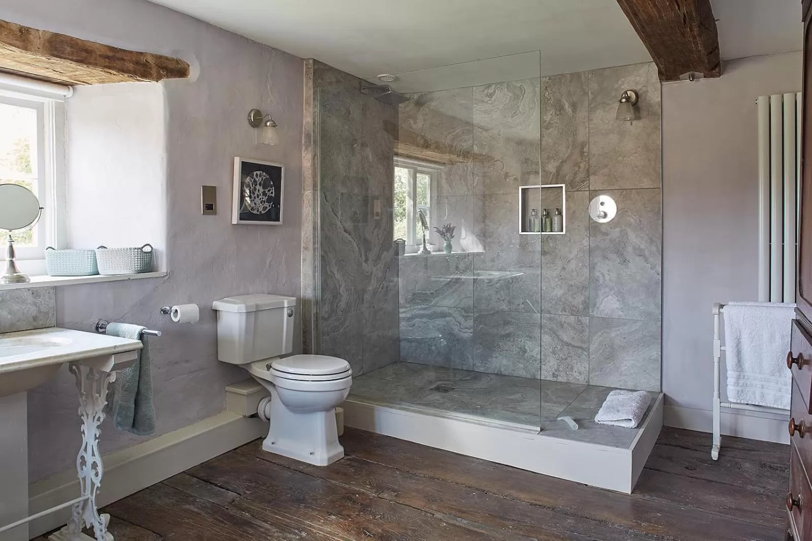 Shower in Cherry tree farm B and B