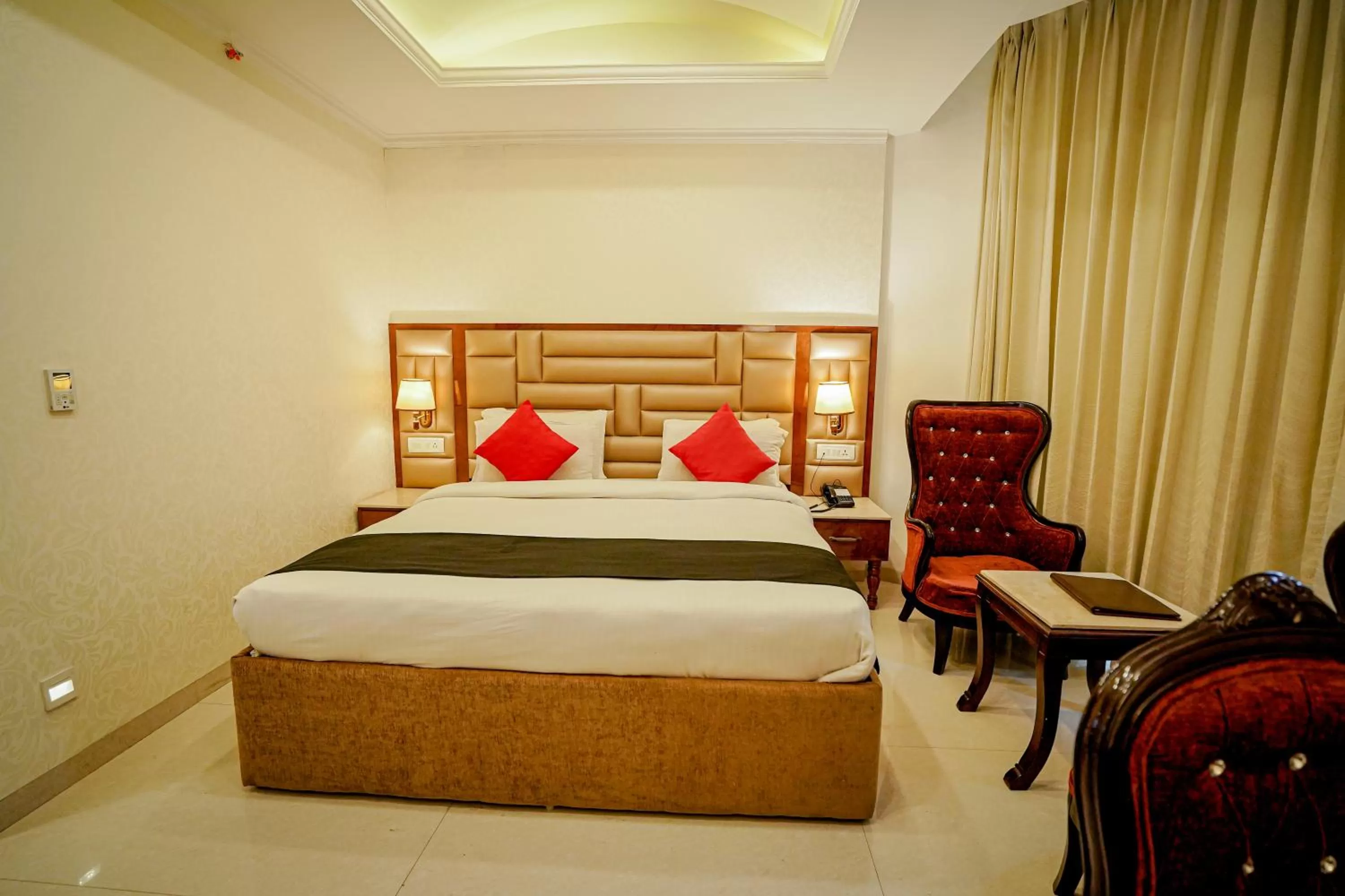 Bed in The Royal Castle AC Centralized