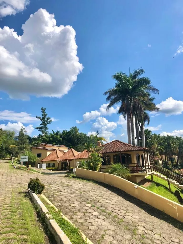 Property building in Pousada Le Sapê