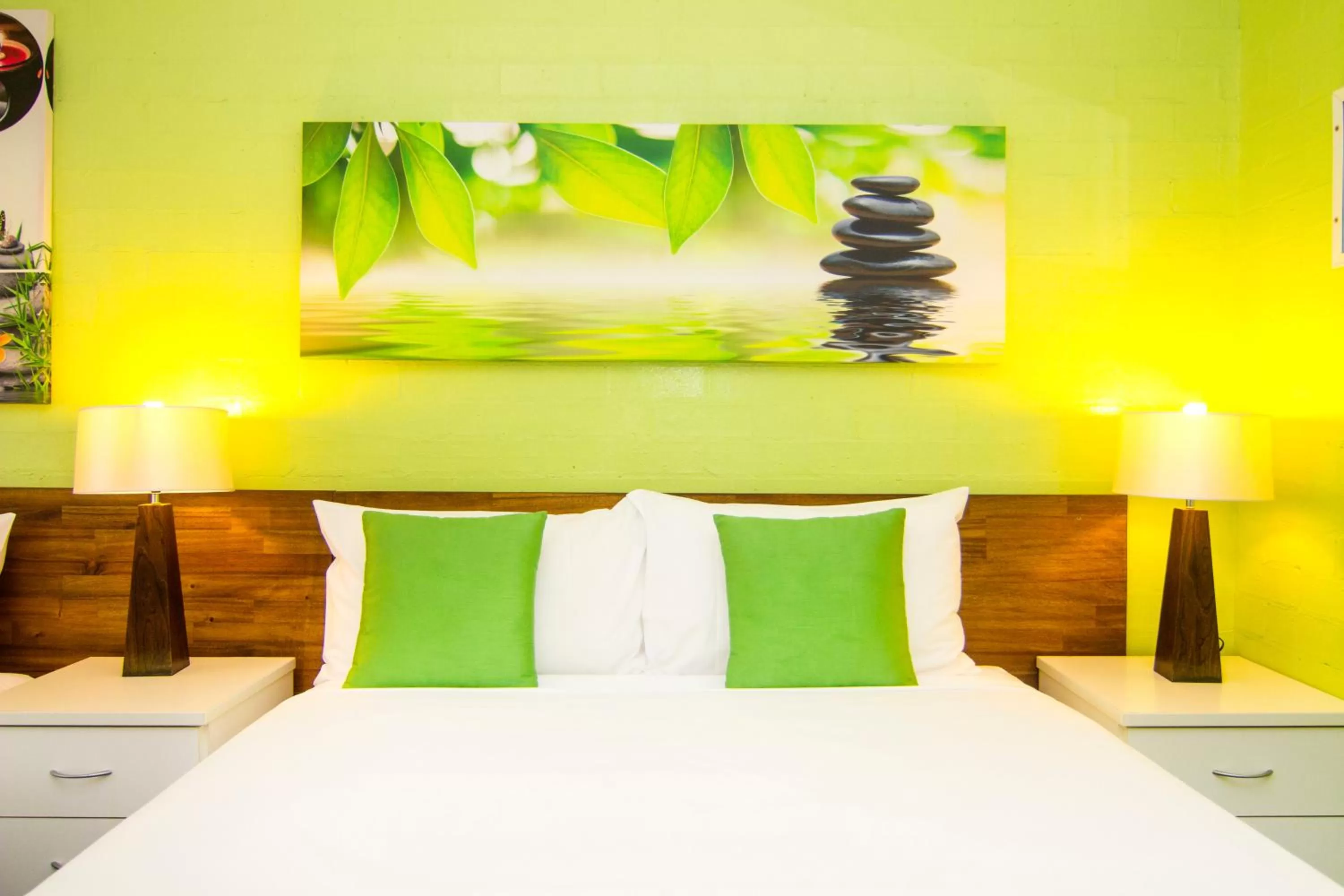 Bed in Crescent Motel Taree