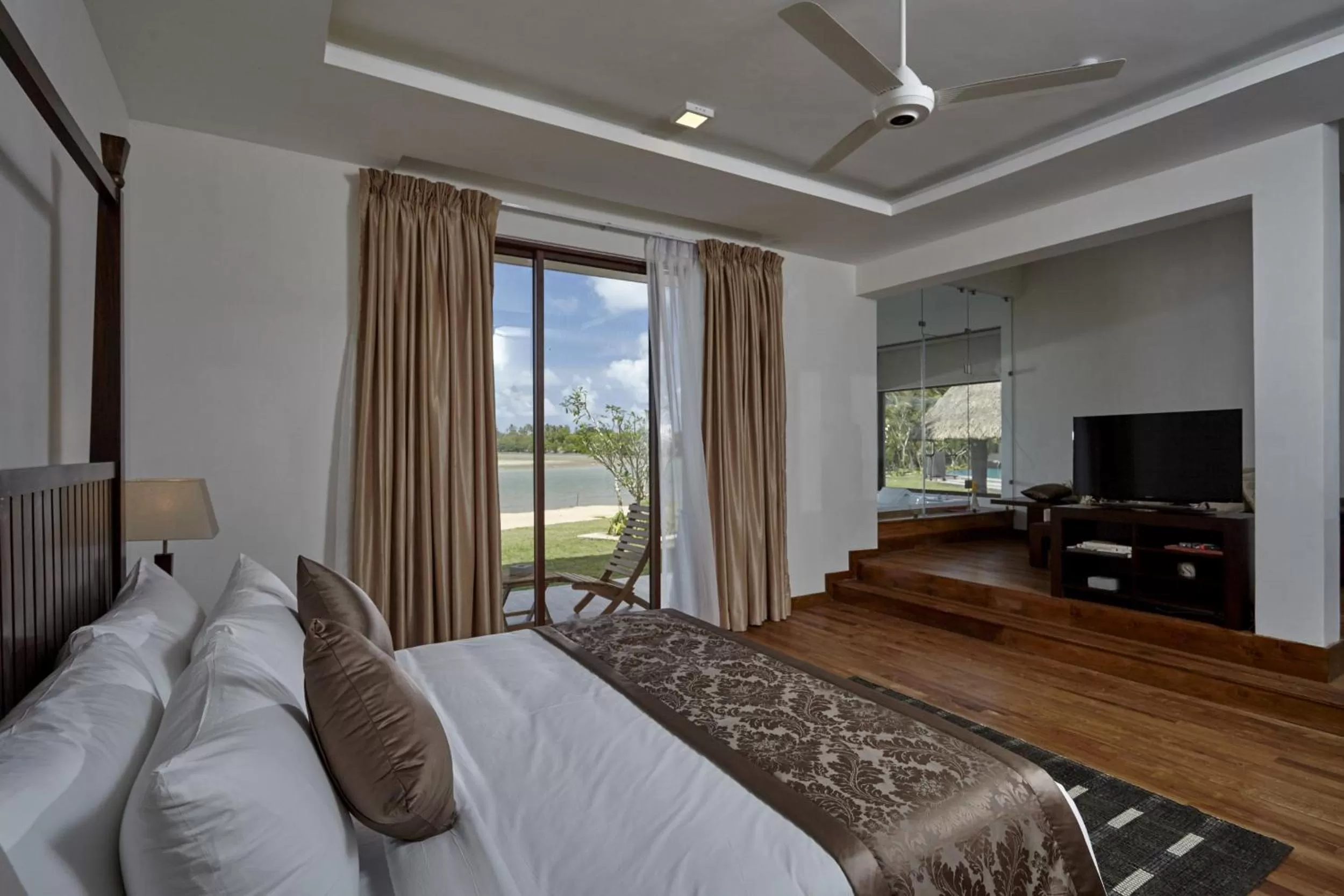 Bedroom, Bed in Amaranthe Bay Resort & Spa