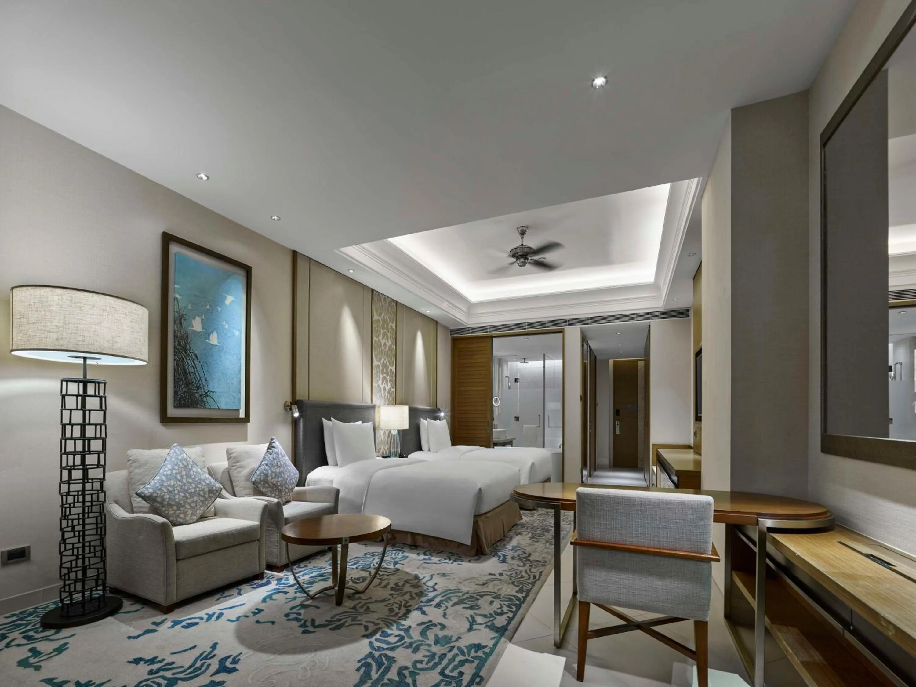 Photo of the whole room, Bed in Hilton Haikou Meilan - Beachfront Hotel